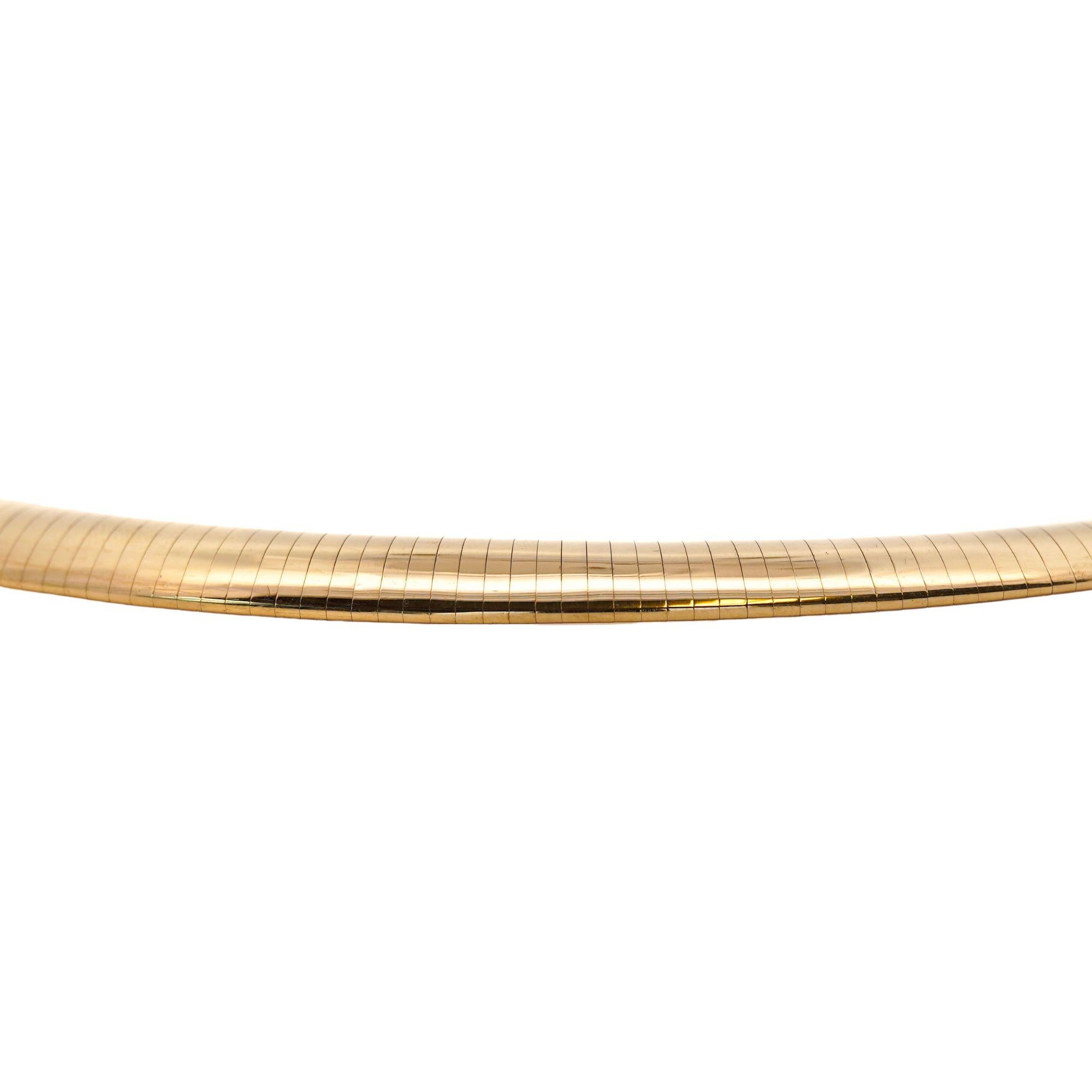 9,6 Karat Natürlicher Smaragd & Diamant Fischgrät Stil 18K Gold Halskette im Zustand „Neu“ im Angebot in Miami, FL