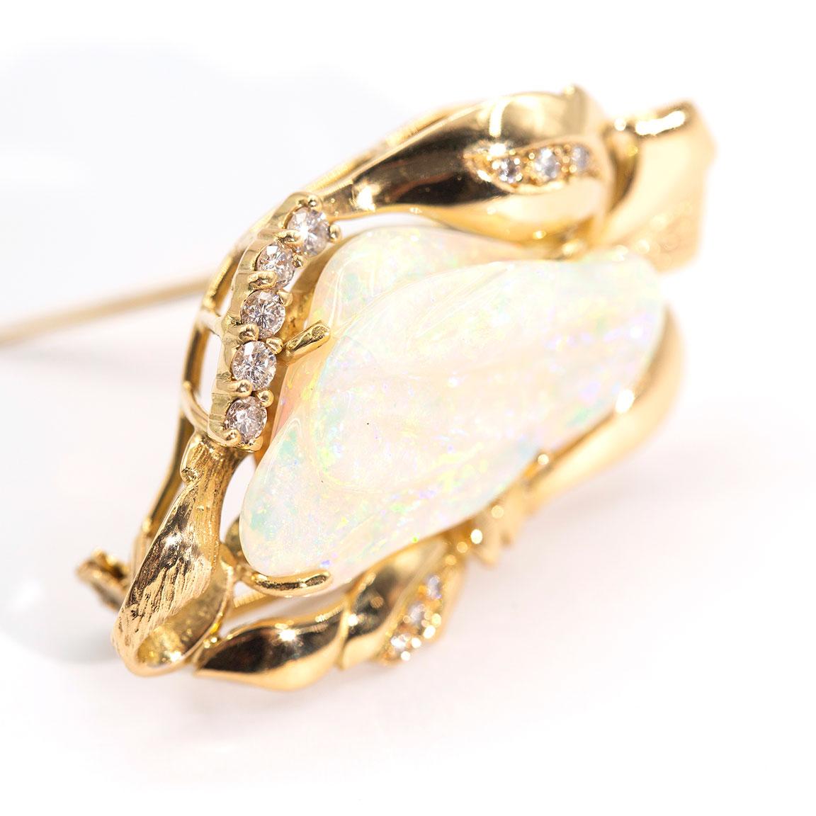 9.6 Carat Solid Australian Carved Opal and Diamond 18 Carat Gold Pendant Brooch For Sale 8