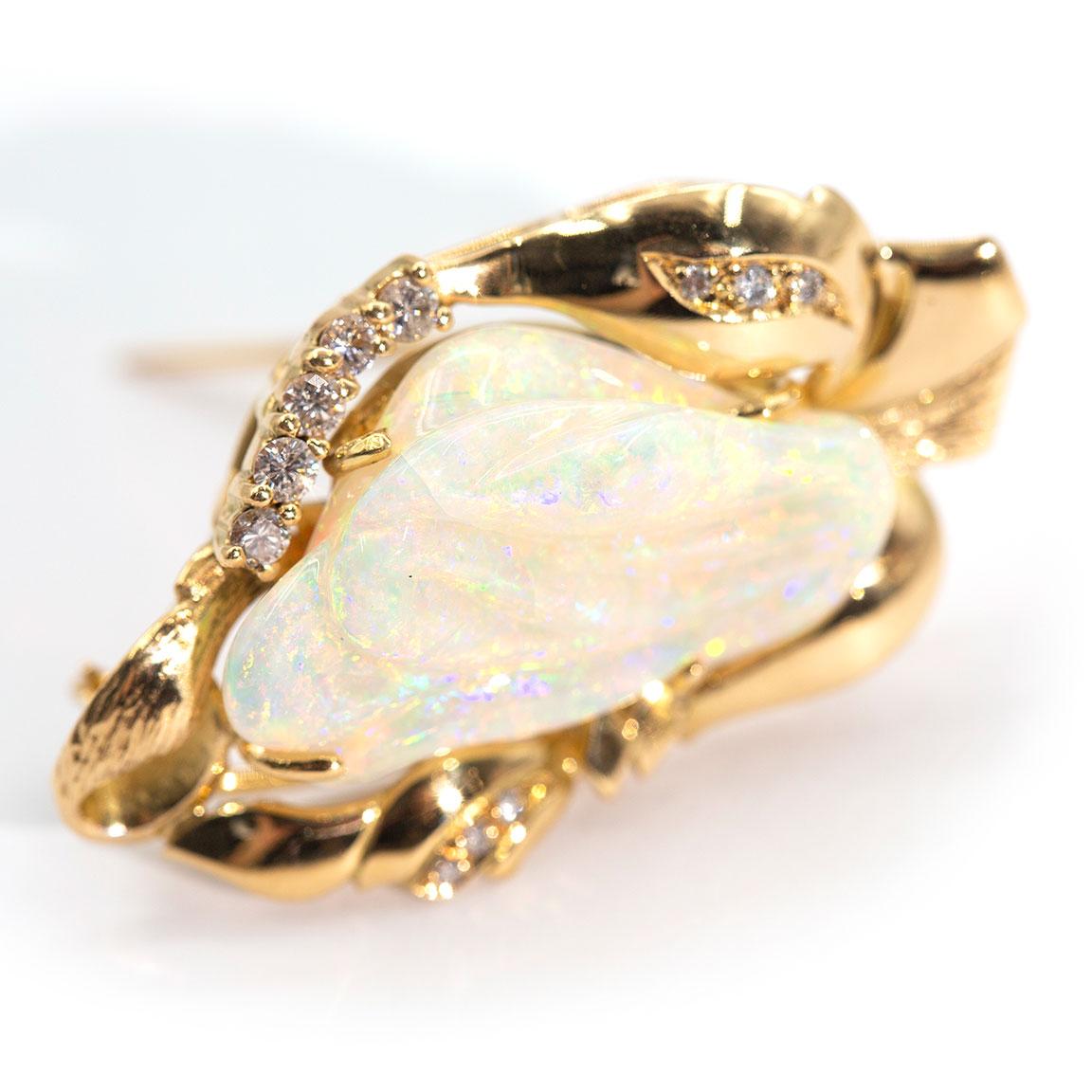 9.6 Carat Solid Australian Carved Opal and Diamond 18 Carat Gold Pendant Brooch In Good Condition For Sale In Hamilton, AU