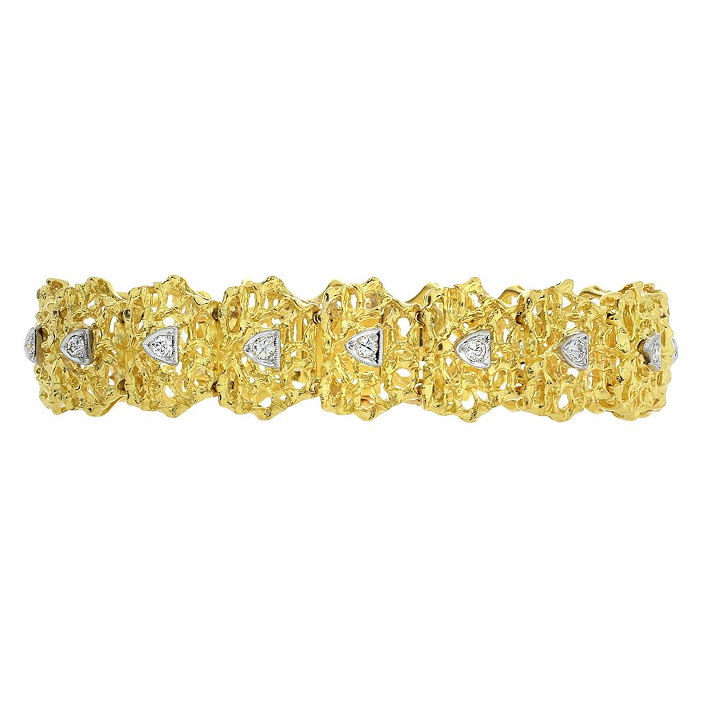 .96 Carat Total Weight Natural Diamond Textured Panel 18K Bracelet In Excellent Condition For Sale In Fuquay Varina, NC