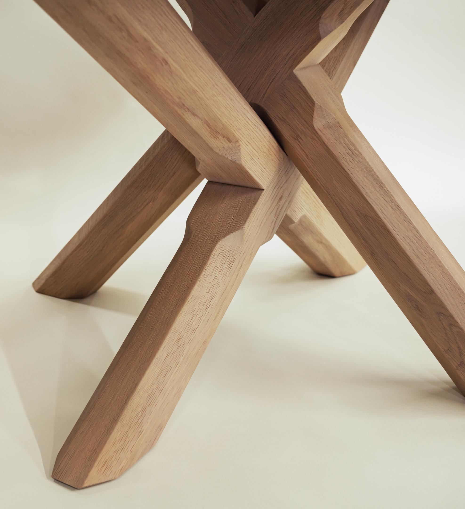 Table de salle à manger Bond en chêne massif ovale 96 x 48 par Lynnea Jean Neuf - En vente à Aitkin, MN