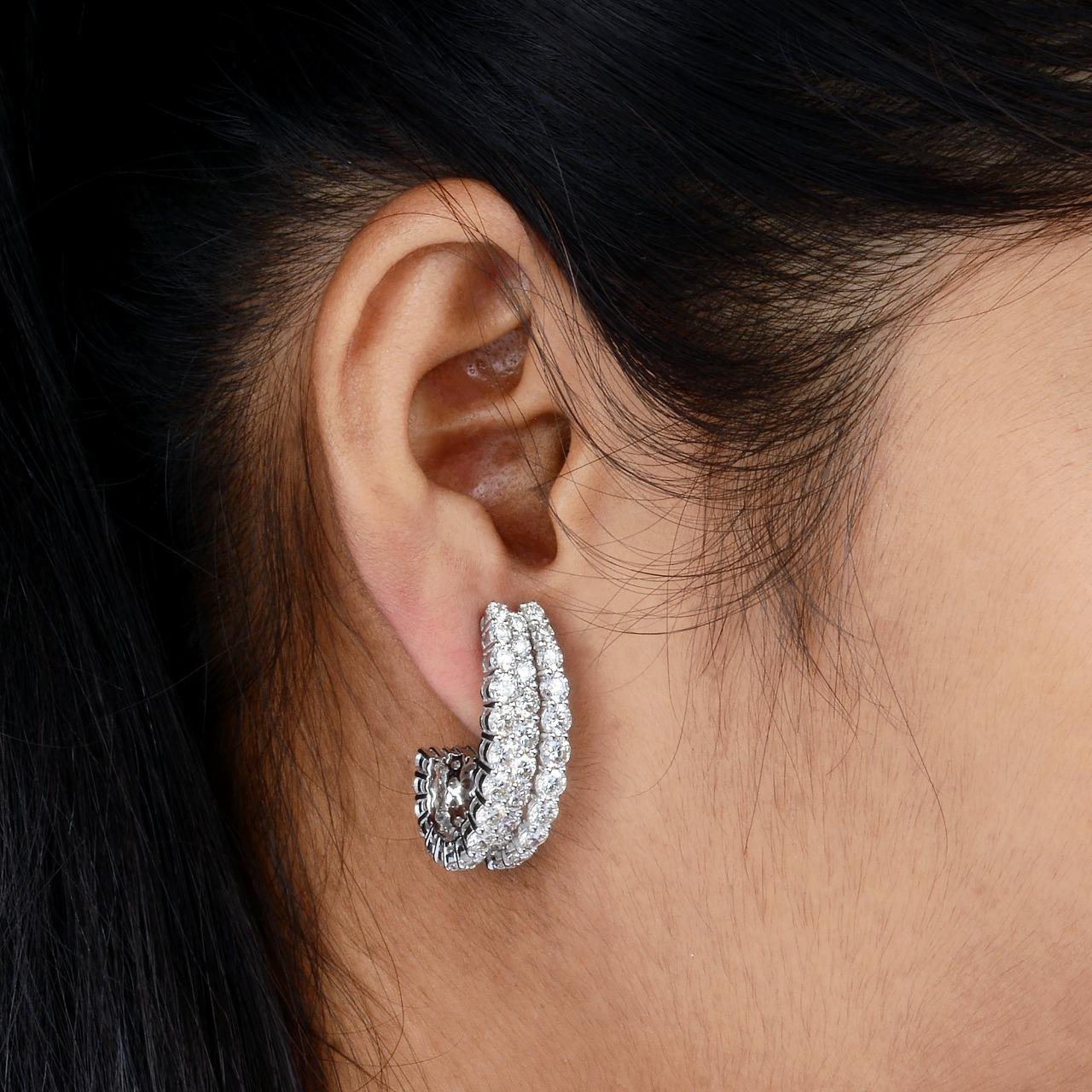 Contemporary 9.60 Carat Diamond 14 Karat Gold Three Row Hoop Earrings For Sale
