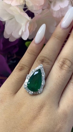 9.60 Carat Emerald in 18K White Gold Ring