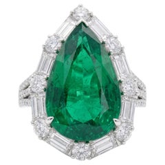 9.60 Carat Emerald in 18K White Gold Ring
