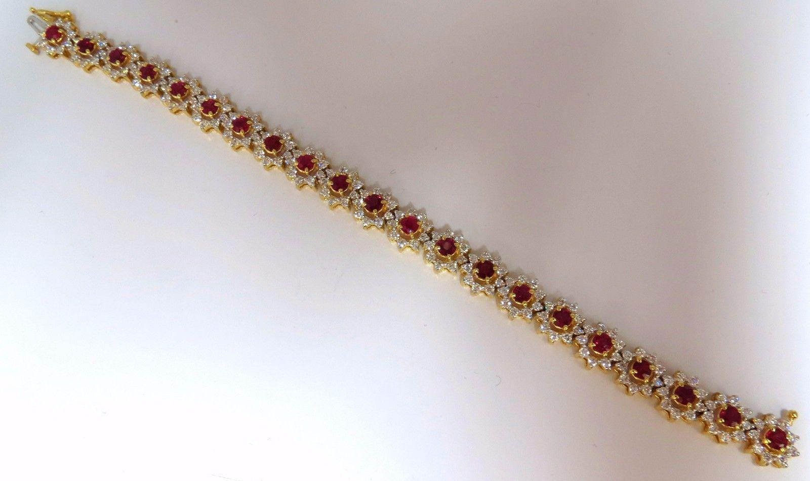 9.60 Carat Natural Bright Vivid Red Ruby Diamonds Clusters Tennis Bracelet In New Condition For Sale In New York, NY