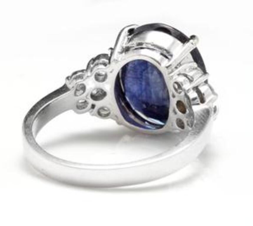 9.60 Carat Exquisite Natural Blue Sapphire and Diamond 14 Karat Solid White Gold In New Condition For Sale In Los Angeles, CA