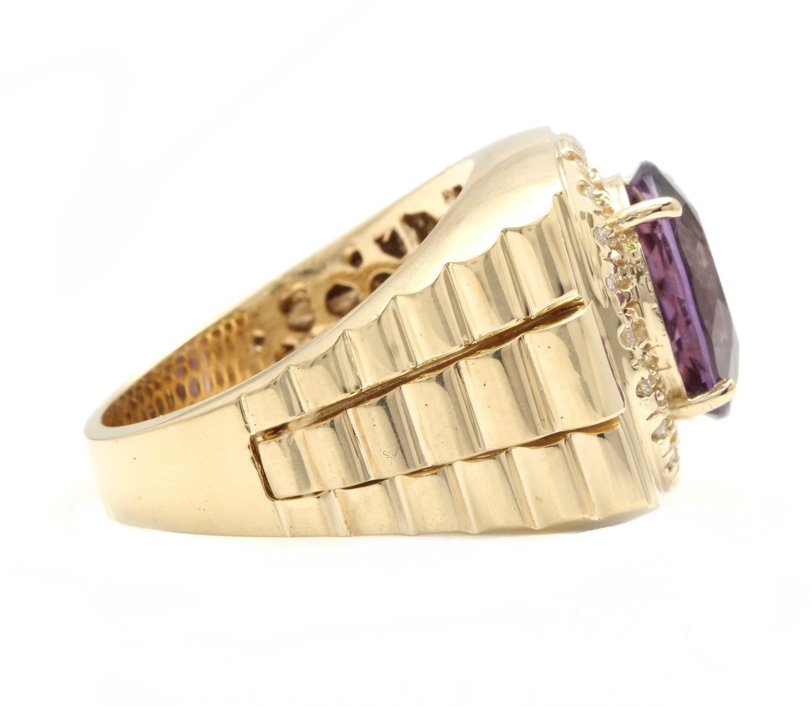 Mixed Cut 9.60 Carats Natural Amethyst and Diamond 14K Solid Yellow Gold Men's Ring For Sale
