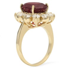 9.60 Carats Natural Red Garnet and Diamond 14K Yellow Gold Ring