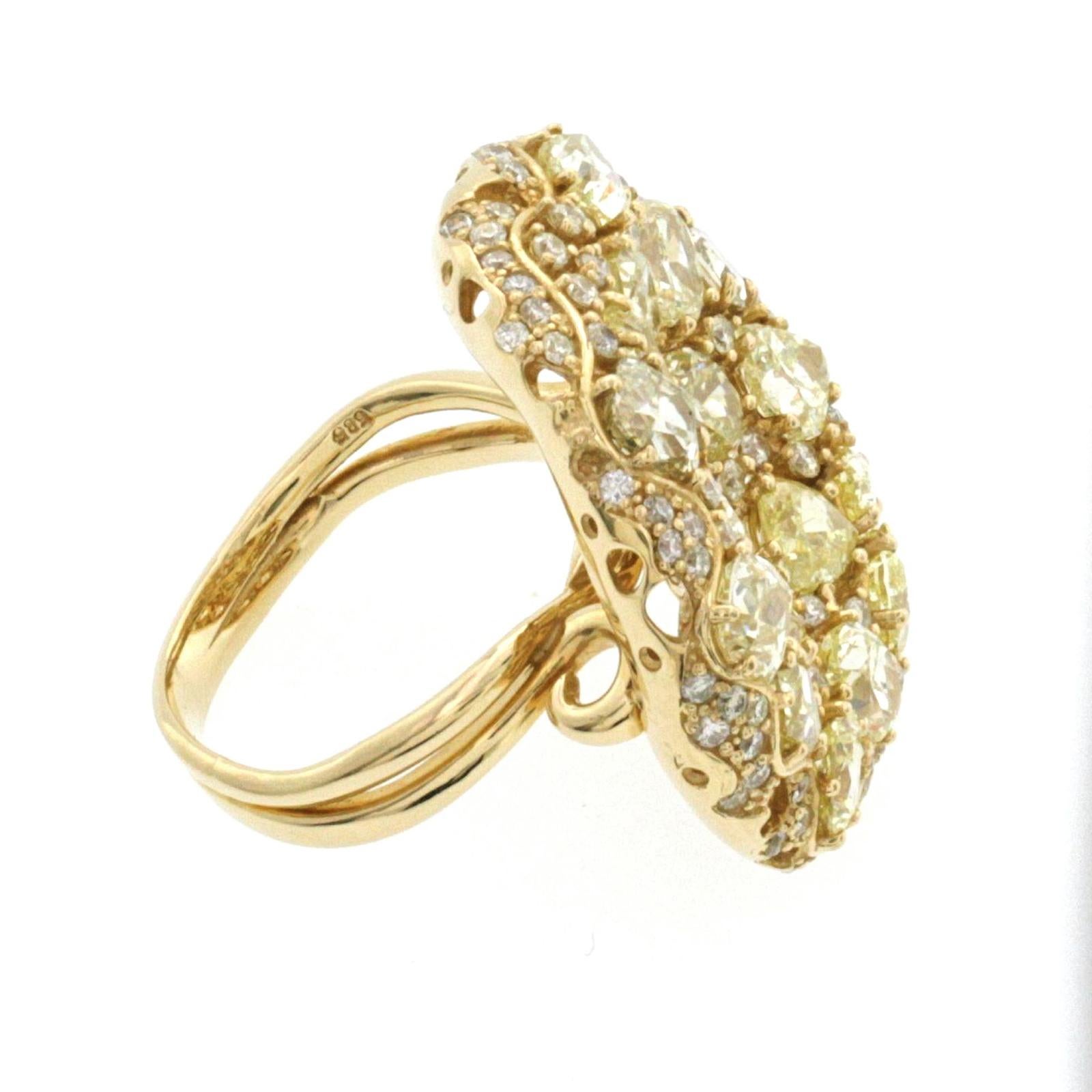 9.60 Carat Multi Shape and Color Yellow Diamonds 14 Karat Gold Cocktail Ring In Excellent Condition For Sale In Los Angeles, CA