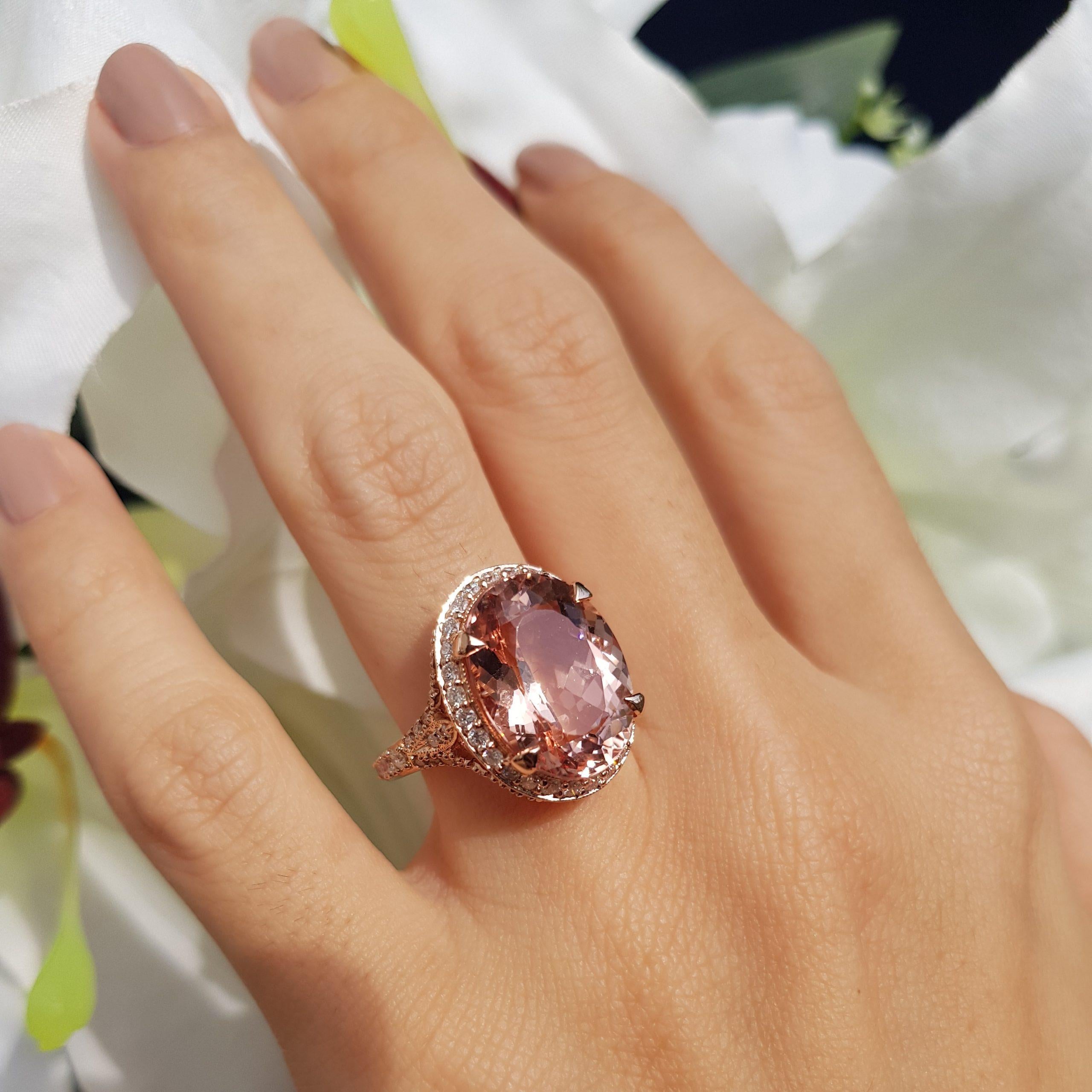 9.60 ct. Oval Pink Peach Morganite & Diamond Accent Cocktail 18K Rose Gold Ring im Angebot 3