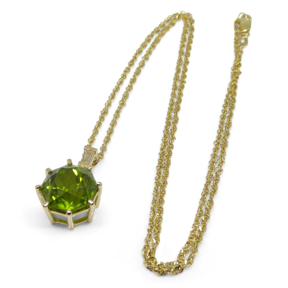 9.60ct Peridot, Diamond Pendant and Chain Necklace set in 14k Yellow Gold For Sale 4