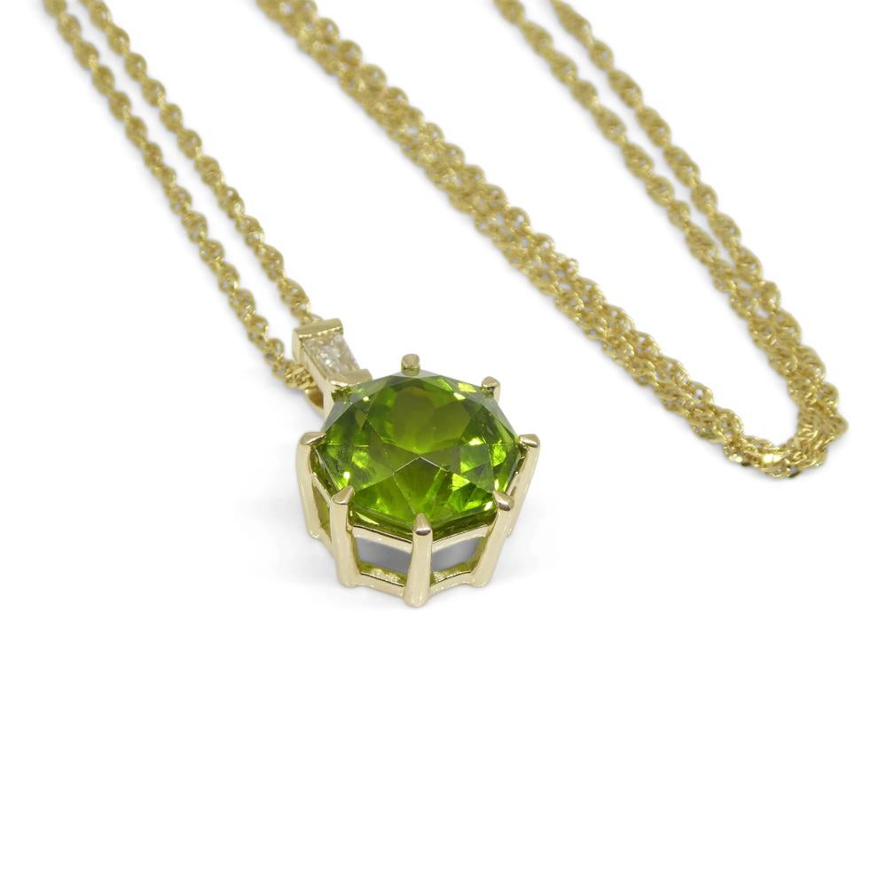 9.60ct Peridot, Diamond Pendant and Chain Necklace set in 14k Yellow Gold For Sale 8
