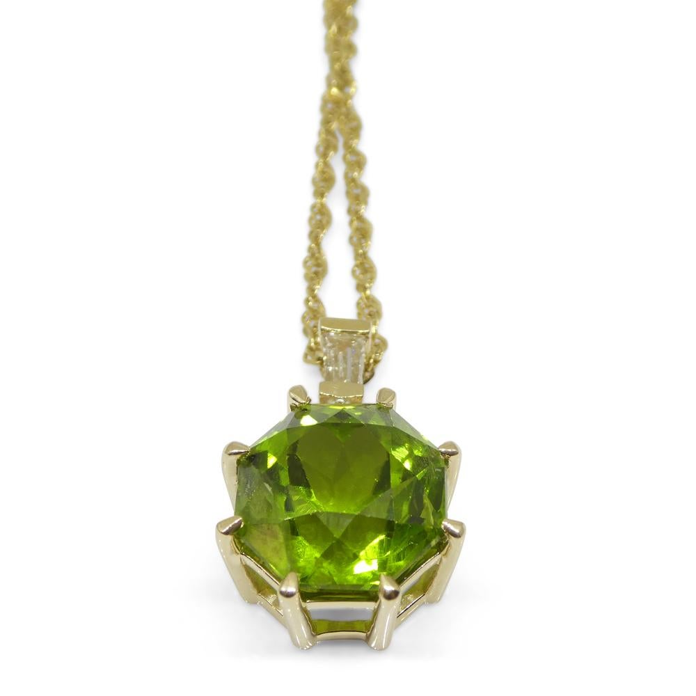 9.60ct Peridot, Diamond Pendant and Chain Necklace set in 14k Yellow Gold For Sale 1