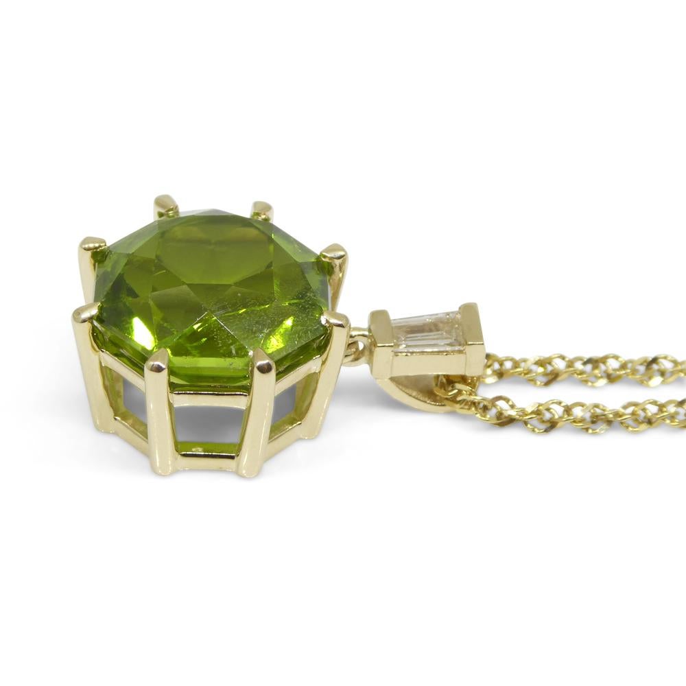9.60ct Peridot, Diamond Pendant and Chain Necklace set in 14k Yellow Gold For Sale 3