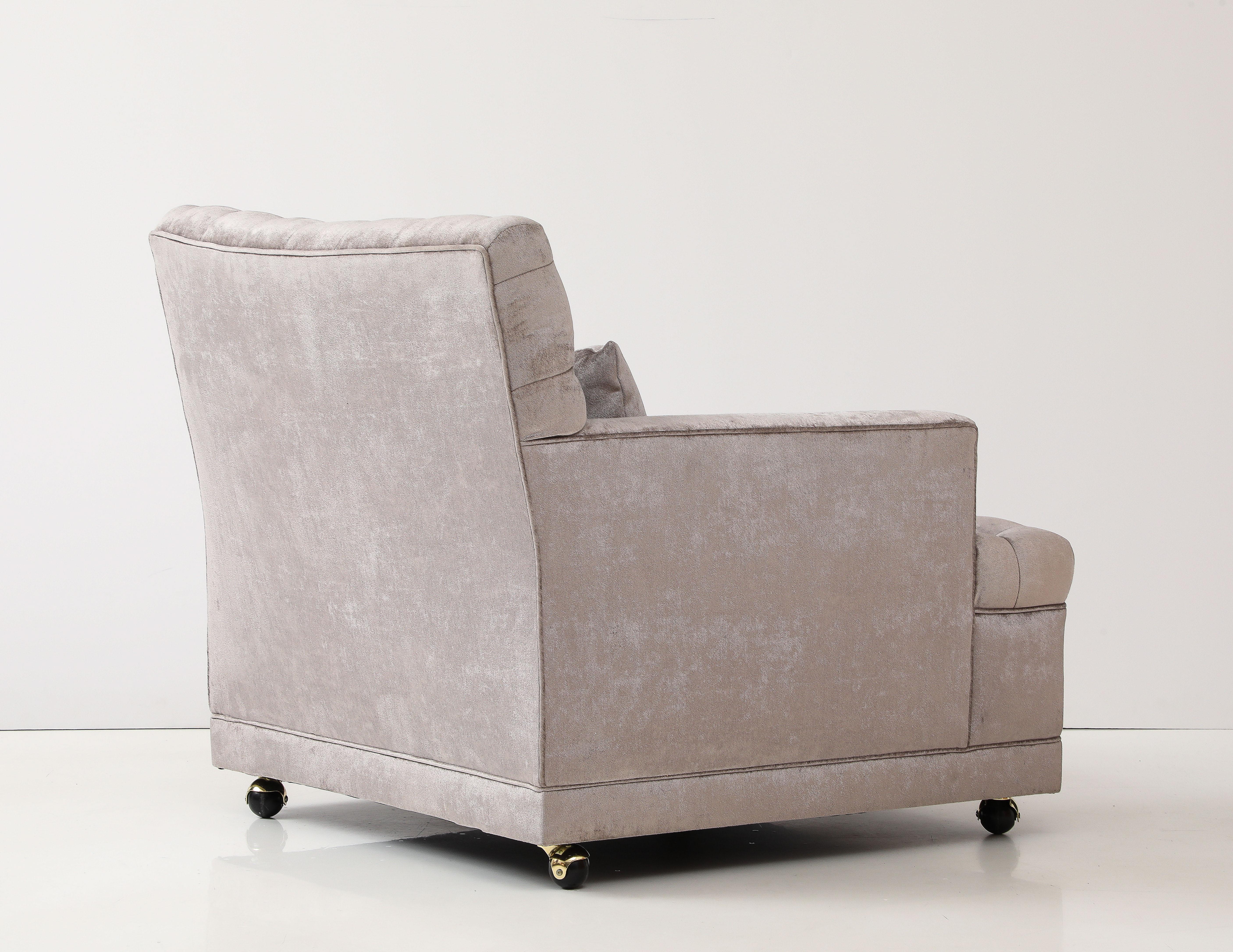 !960's Glamorous Billy Haines Style Club Chair For Sale 1
