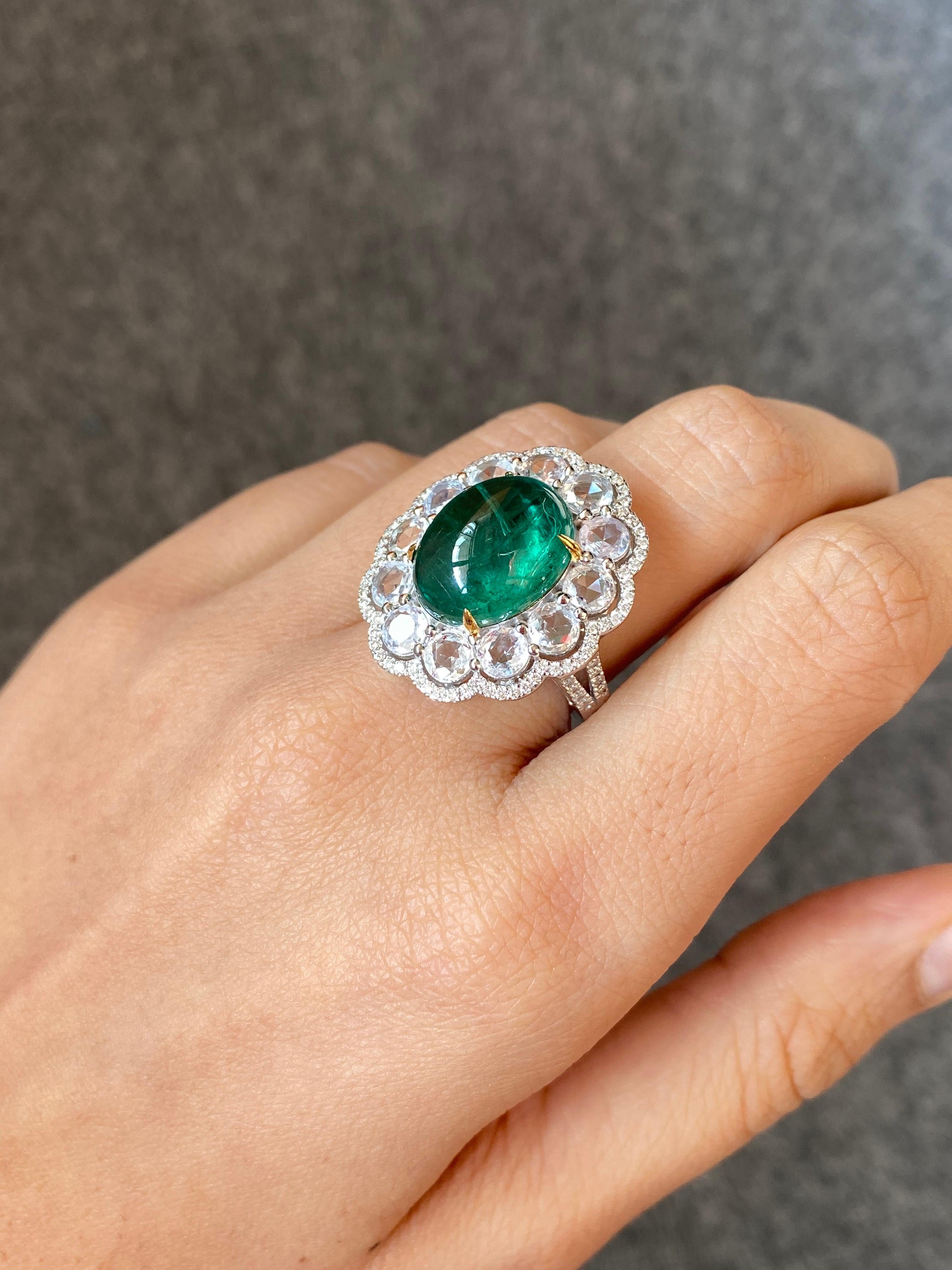 9.61 Carat Cabochon Emerald and Diamond Cocktail Engagement Ring In New Condition In Bangkok, Thailand