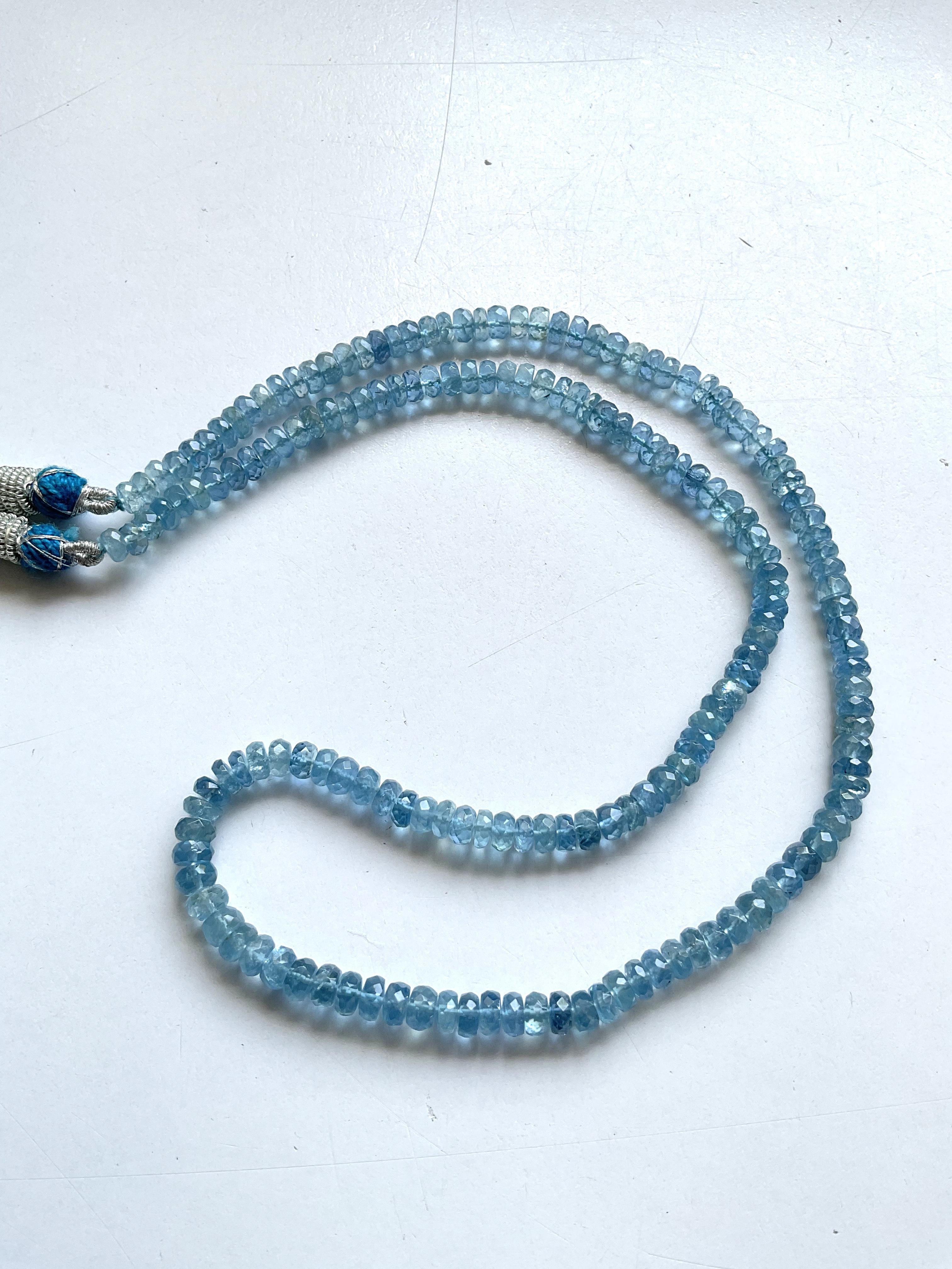 96,10 Karat Aquamarin Perlenkette 1 Strang Facettierte Perlen gute Qualität Edelstein (Art déco) im Angebot