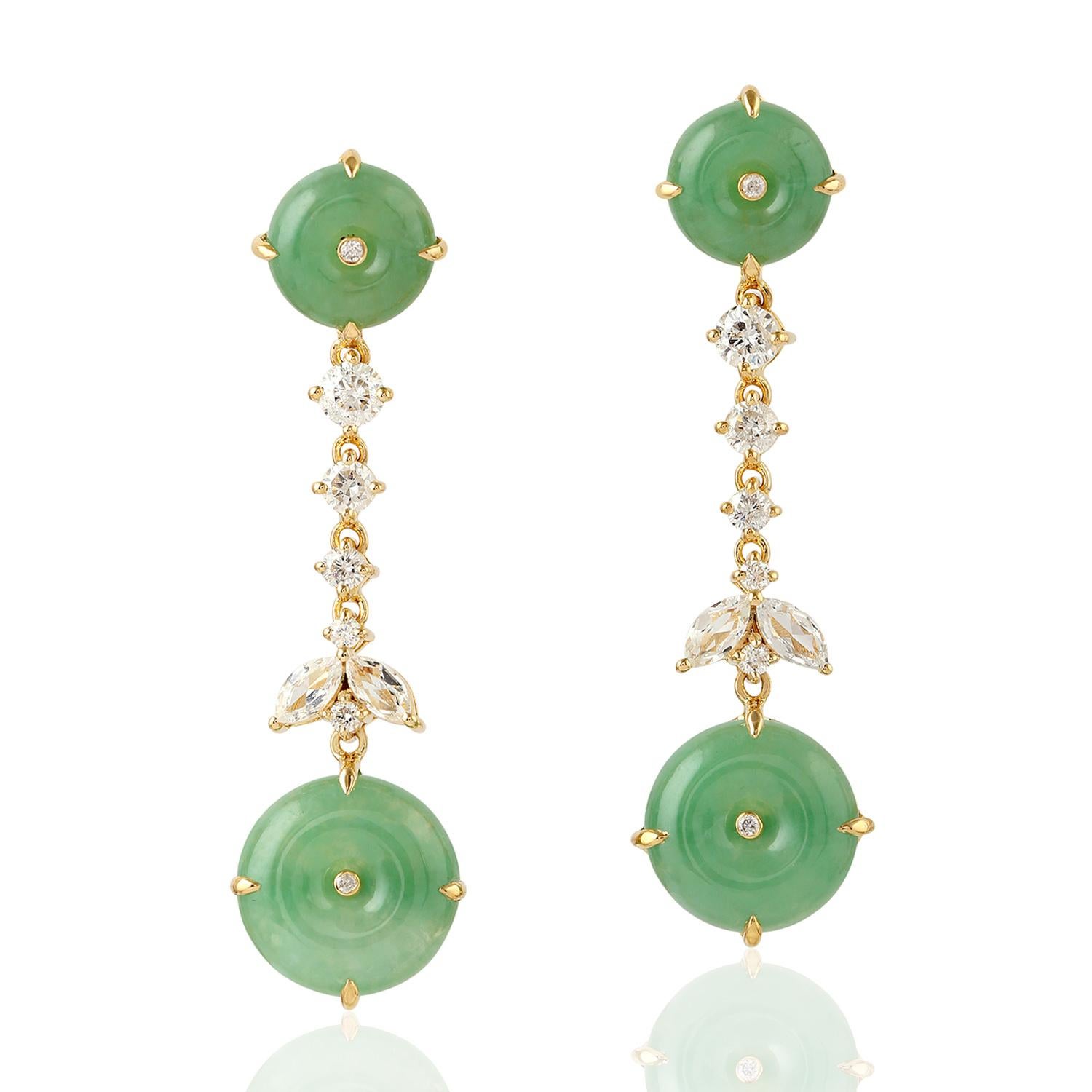 Contemporary 9.64 Carat Jade Diamond 14 Karat Gold Earrings For Sale