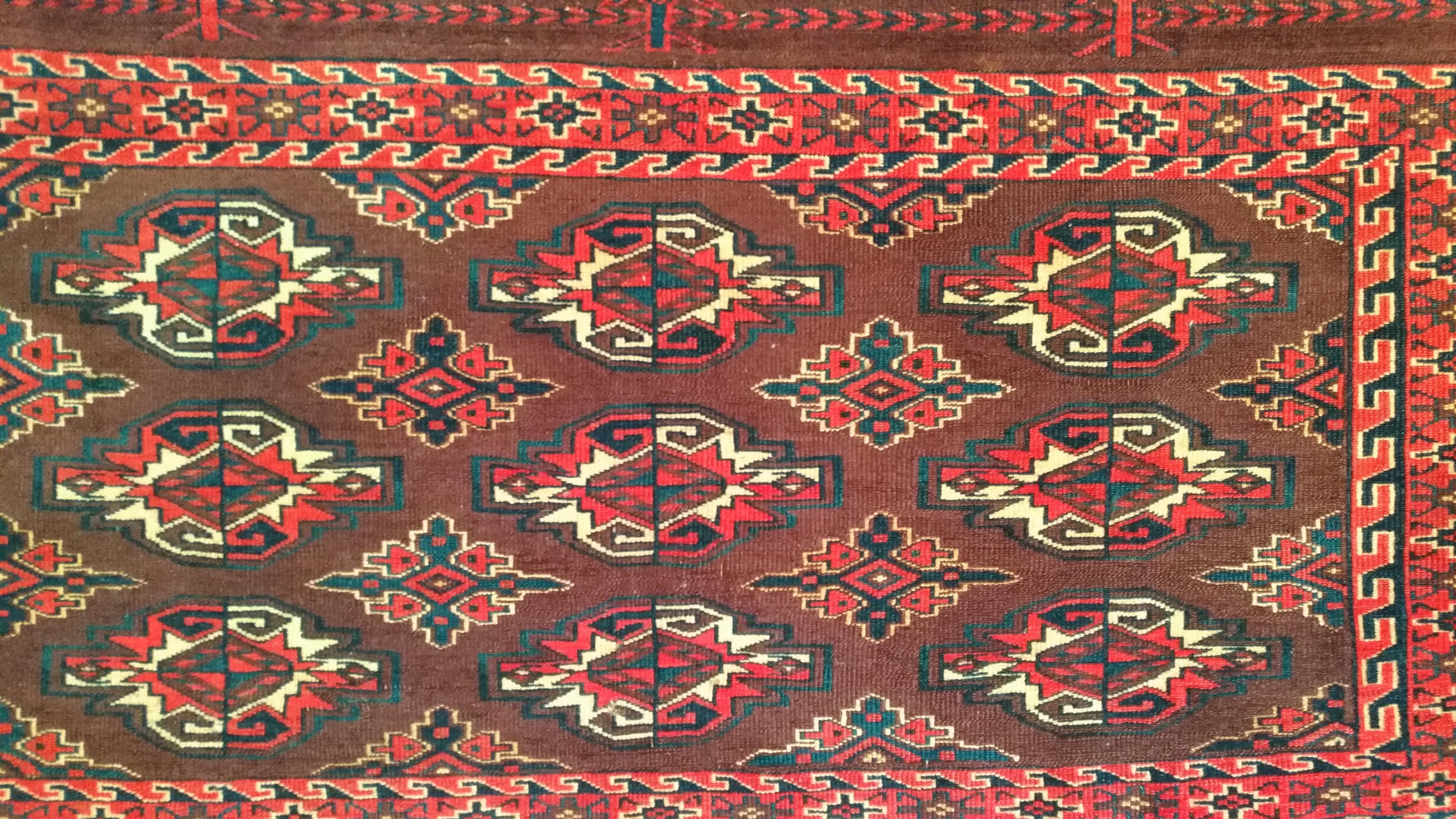 965 - Ancient Teke Rug 'Turkmenistan' For Sale 1