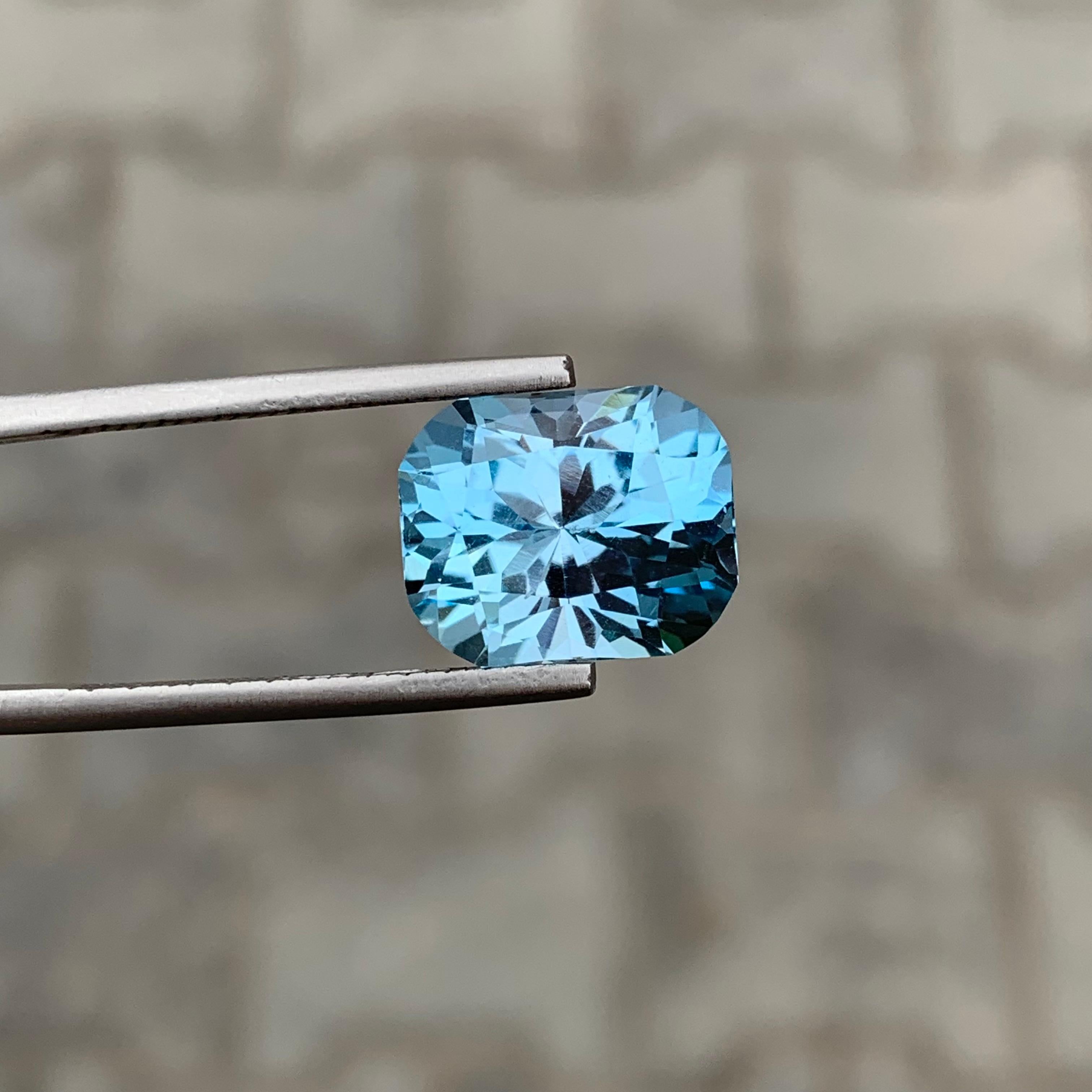 Topaze bleue en vrac

Poids : 9,65 carats
Dimensions : 13 x 10,5 x 8,7 mm
Origine : Brésil
Forme : Coussin 
Couleur : Bleu
Certificat : Sur demande

Les avantages de la topaze bleue :
Il aide à améliorer la communication et l'expression de soi.
Il