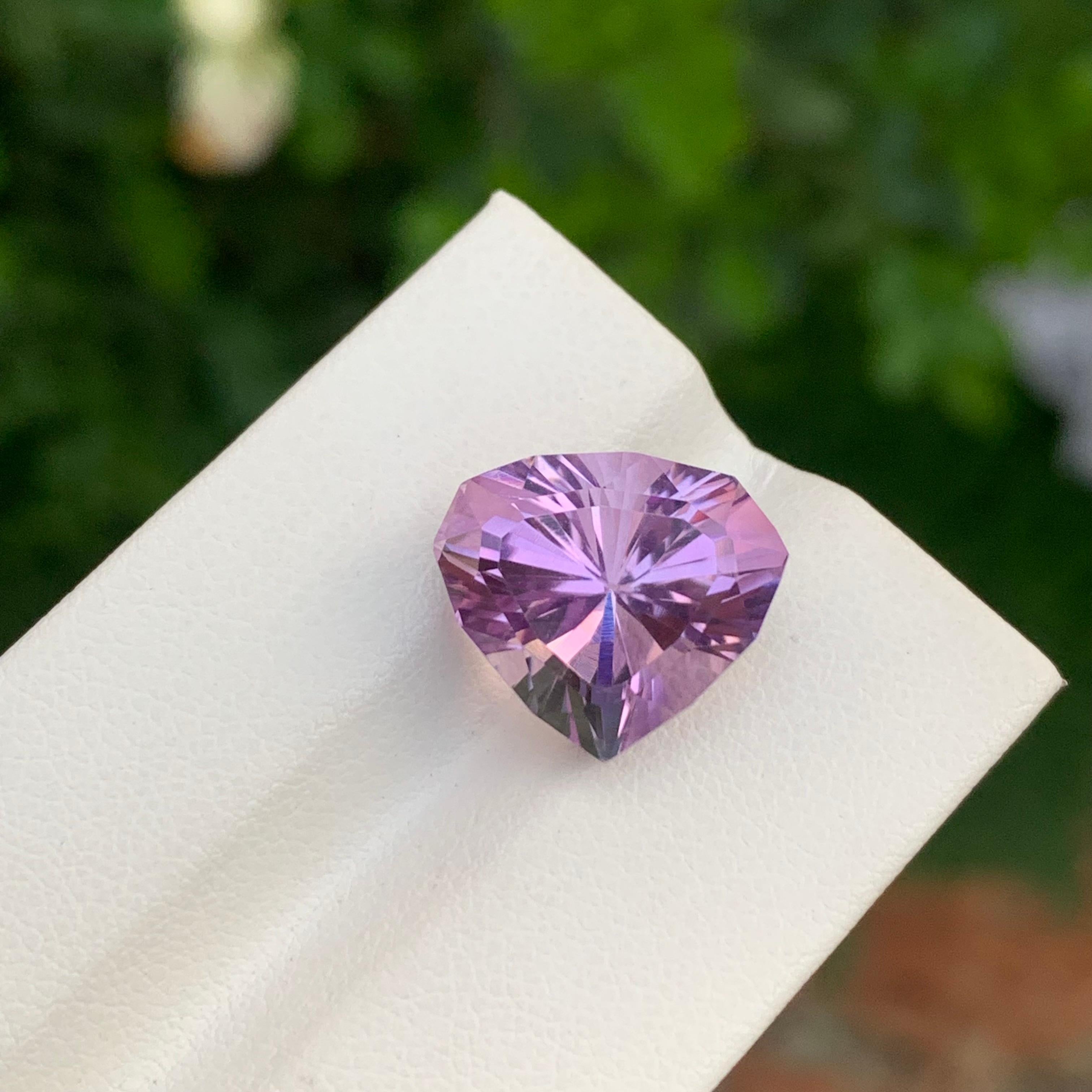 Arts and Crafts 9.65 Carat Natural Loose Amethyst Trillion Shape Gem For Necklace For Sale