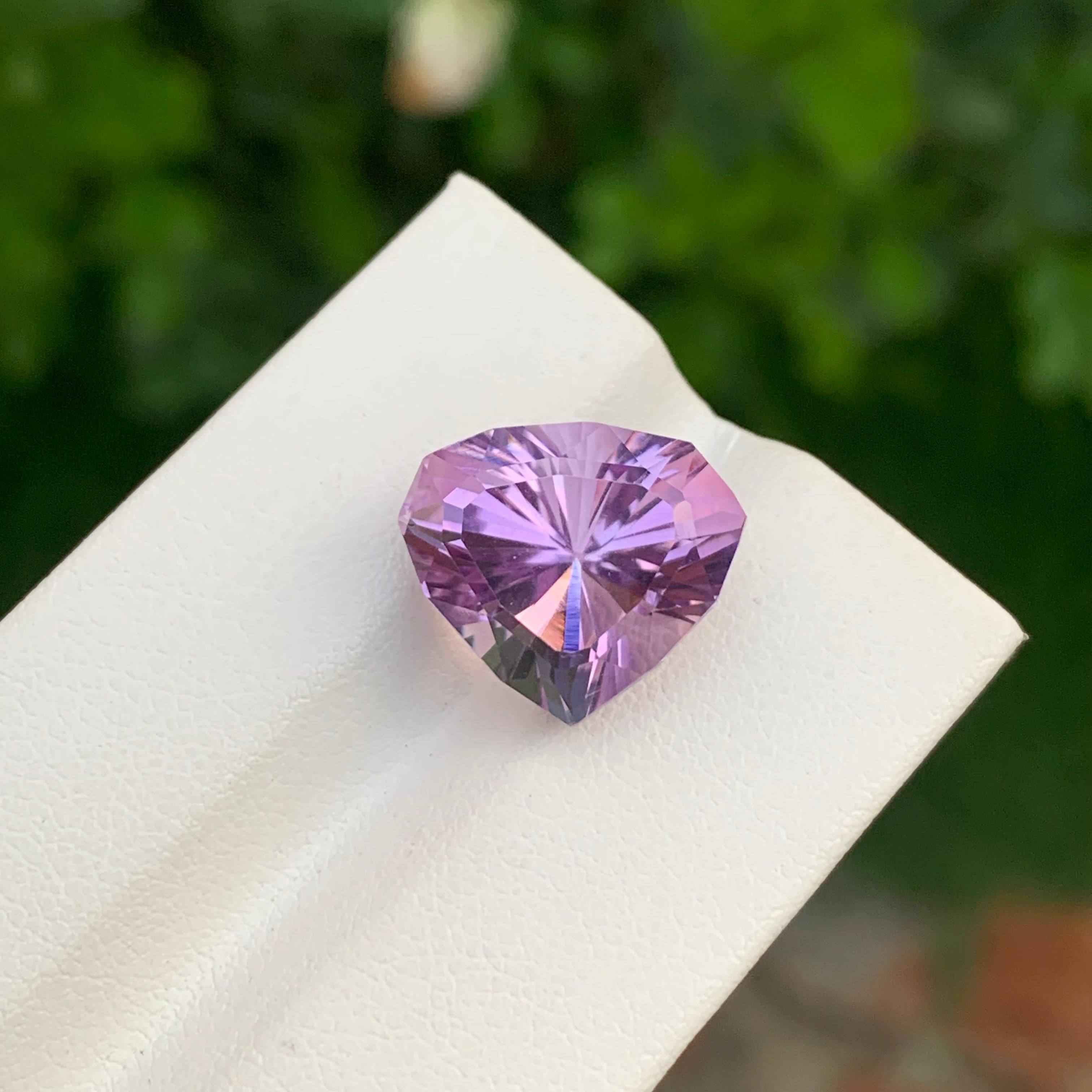Trillion Cut 9.65 Carat Natural Loose Amethyst Trillion Shape Gem For Necklace For Sale