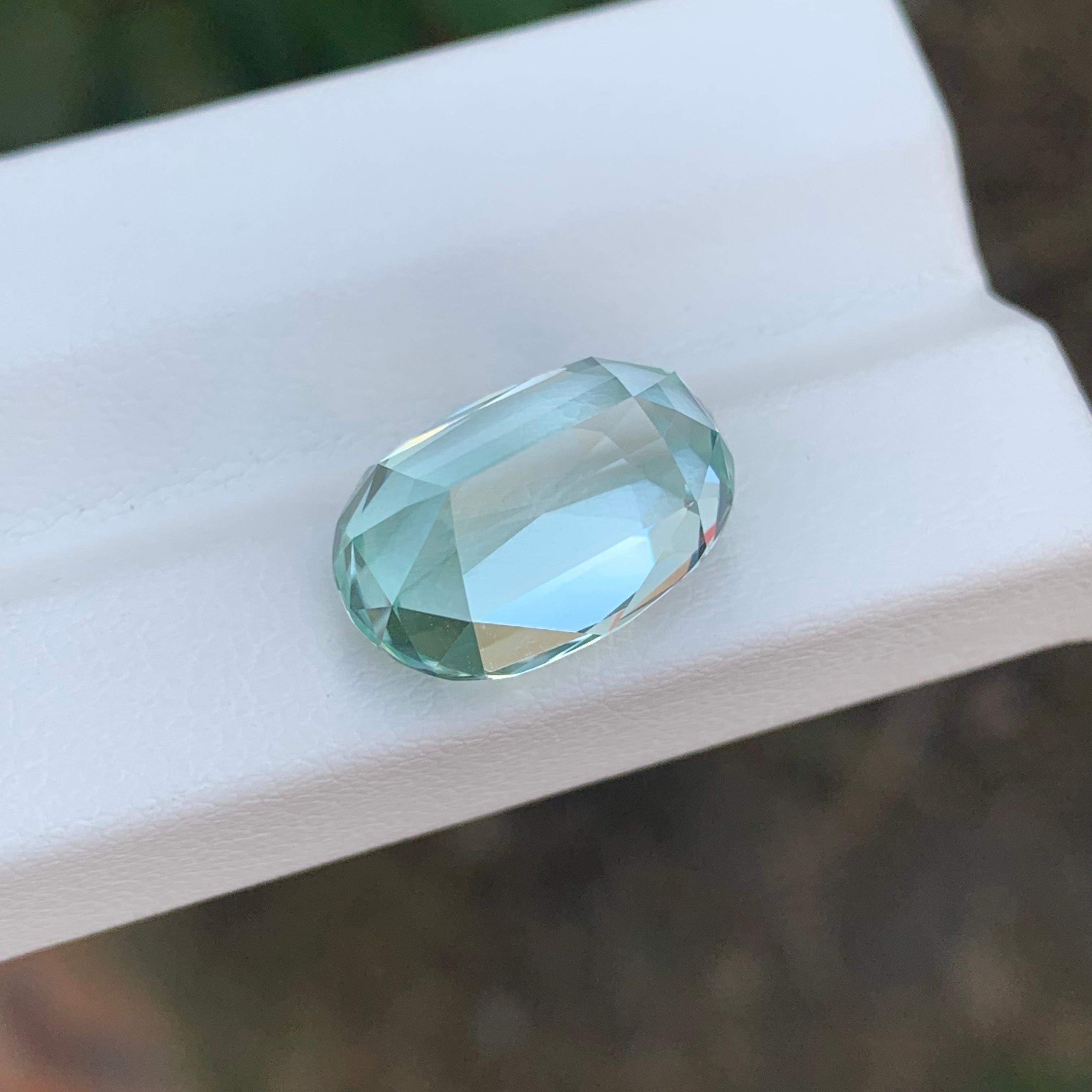 9.65 Carat Natural Loose Seafoam Tourmaline Oval Shape Gemstone (pierre précieuse de forme ovale) Neuf - En vente à Peshawar, PK