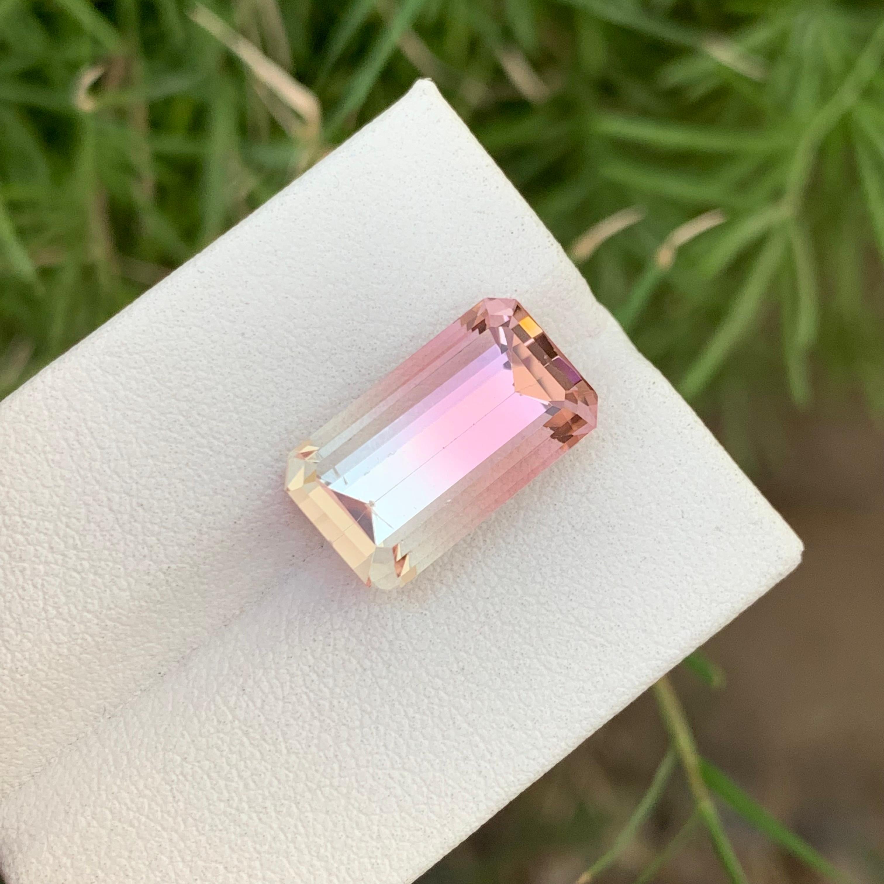 9,65 Karat natürlicher loser rosafarbener Bicolour-Turmalin in Smaragdform Ringschmuck für Damen oder Herren im Angebot