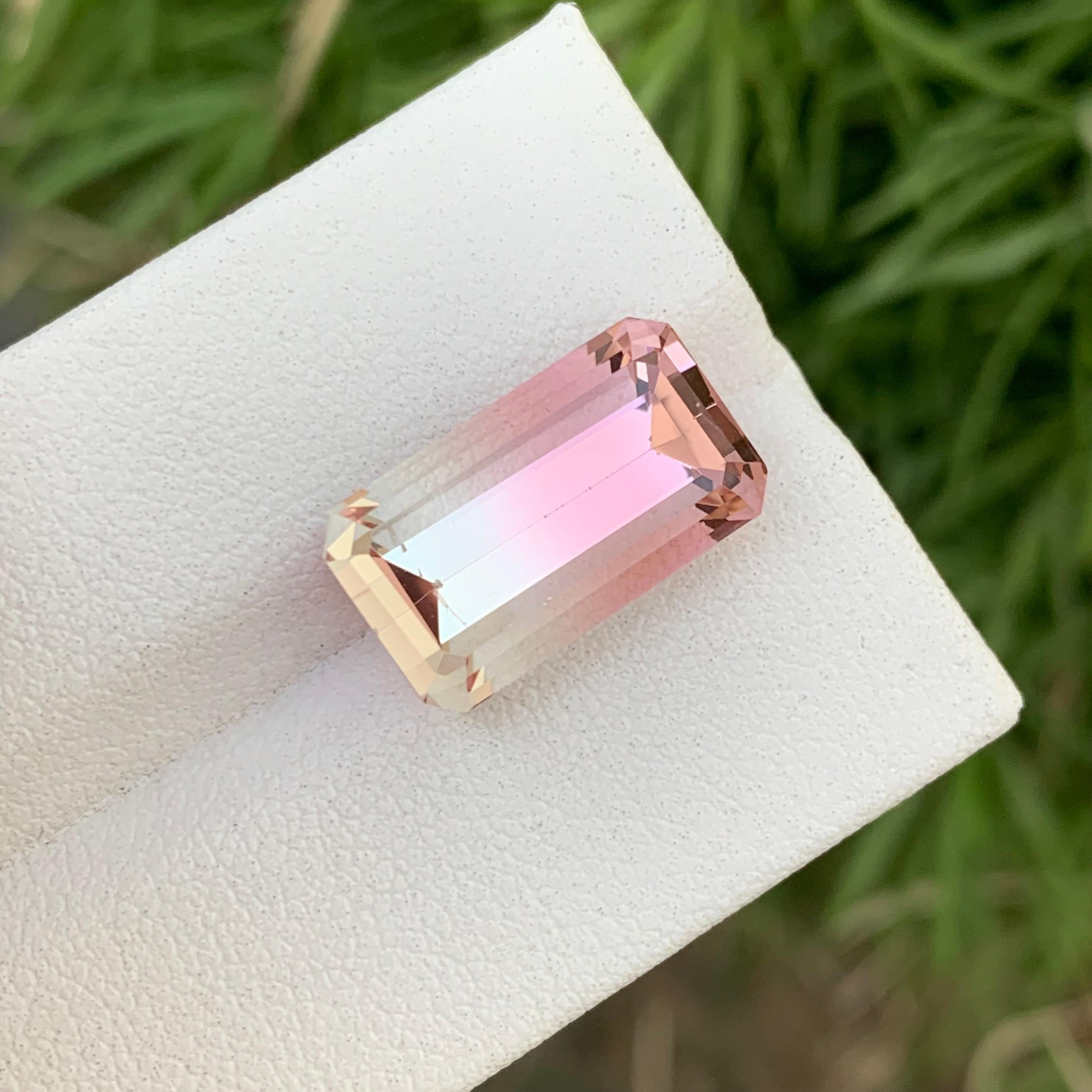 9,65 Karat natürlicher loser rosafarbener Bicolour-Turmalin in Smaragdform Ringschmuck im Angebot 2