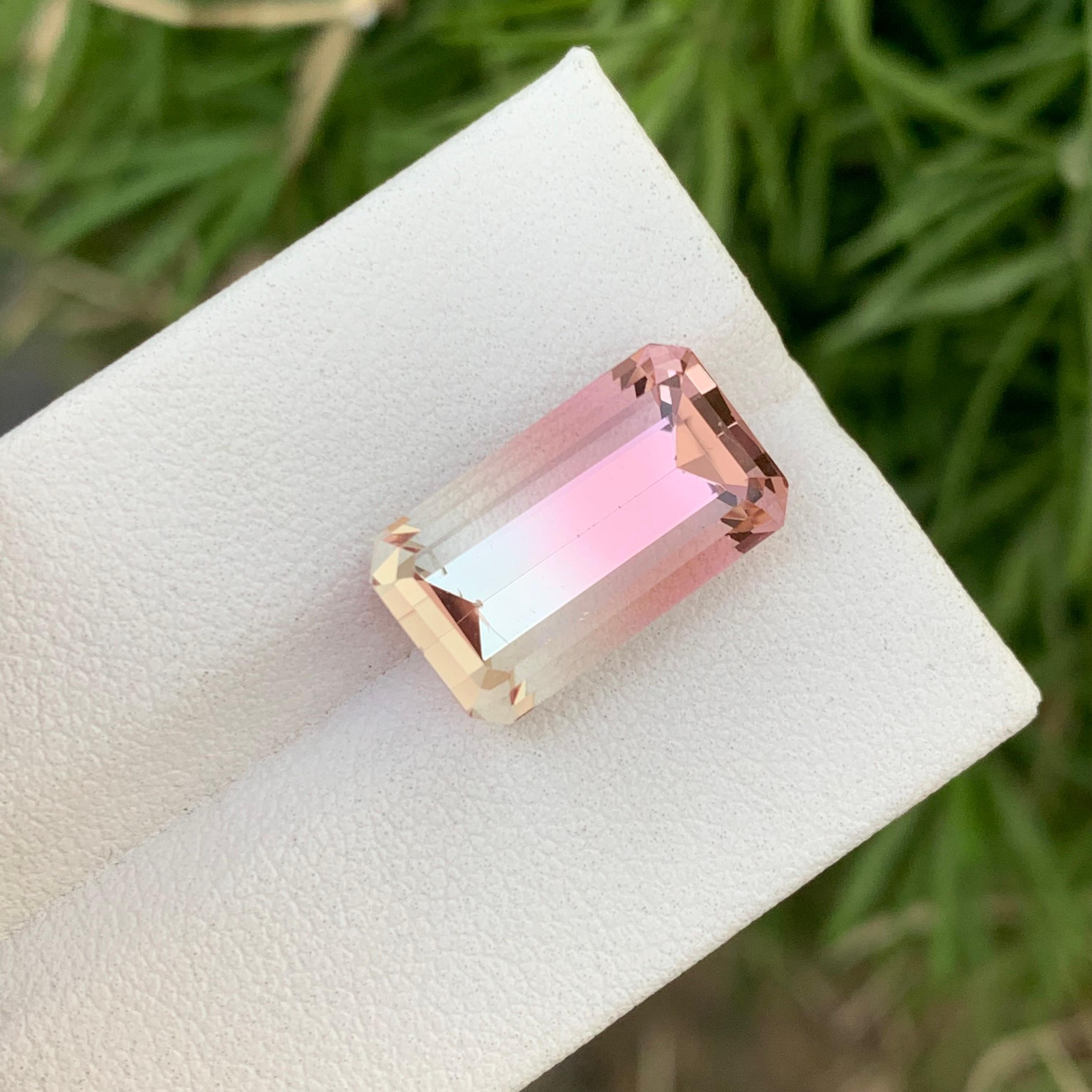 9,65 Karat natürlicher loser rosafarbener Bicolour-Turmalin in Smaragdform Ringschmuck im Angebot 3
