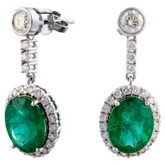 Orecchino con smeraldo naturale dello Zambia da 9,65 carati, diamante da 2,42 carati e oro 14k