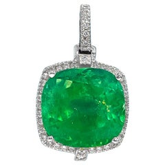9.65 CT Colombian Emerald & Diamond Necklace, 14K Gold