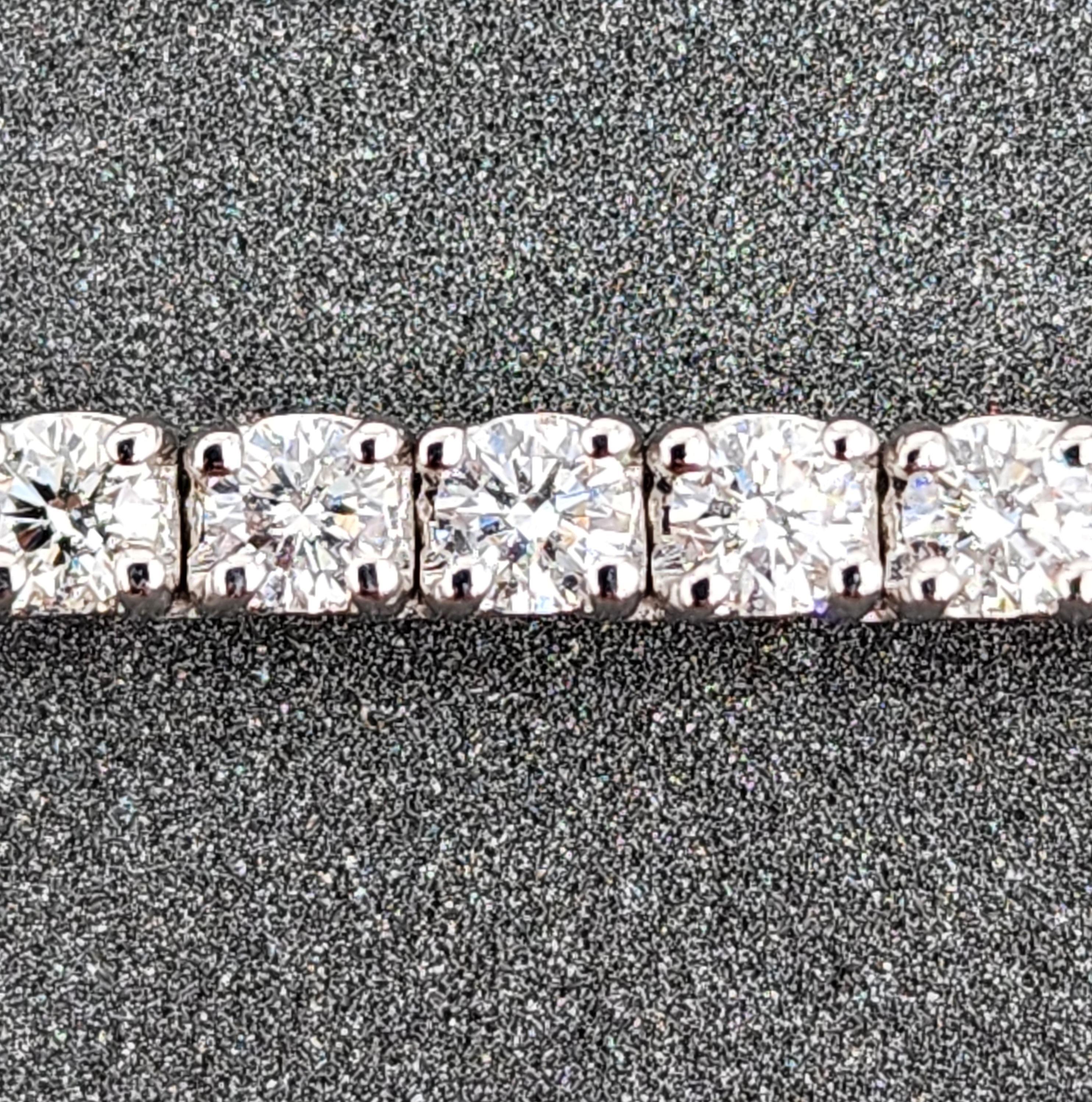 Femenino o masculino Collar de tenis con diamantes de 9.65 quilates en venta
