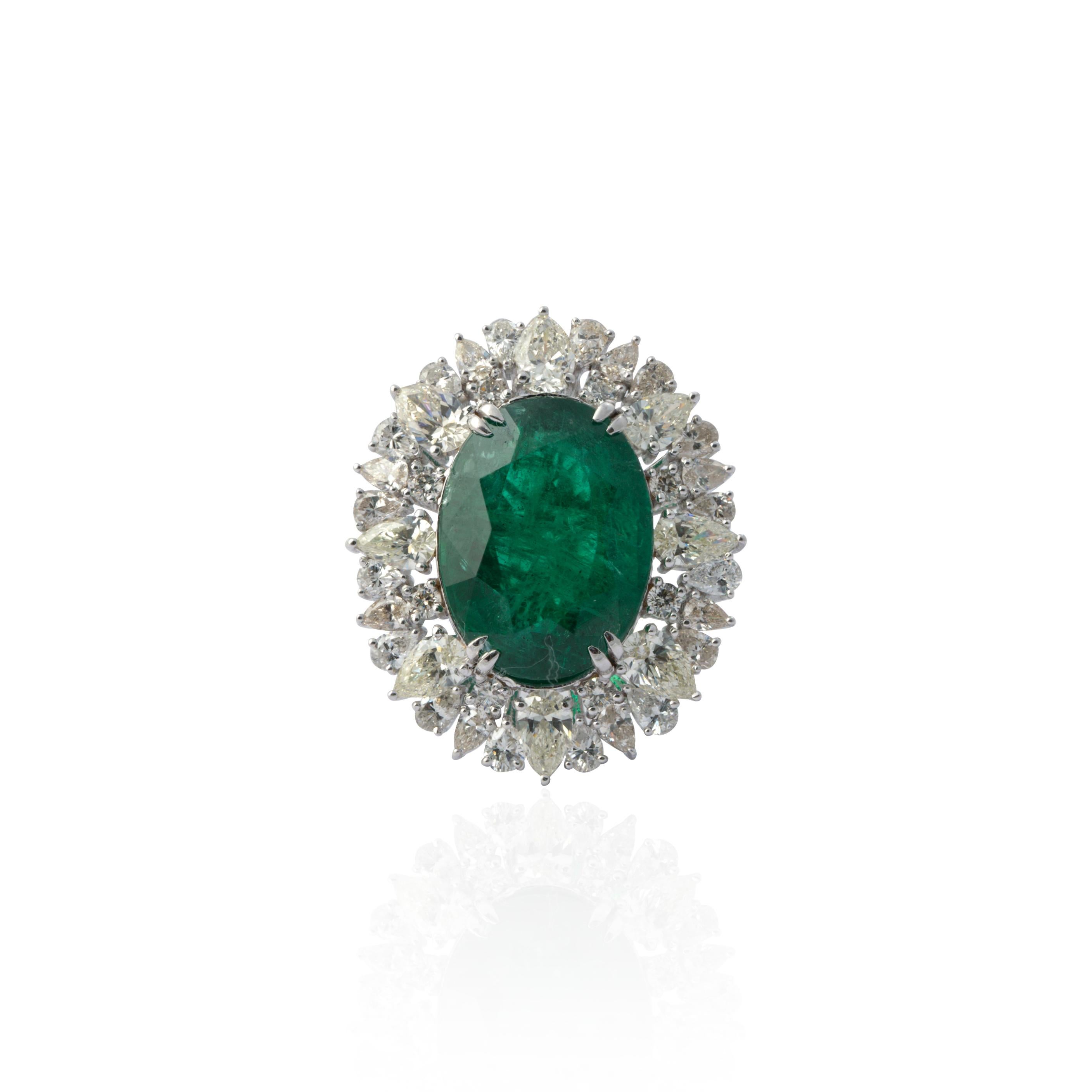 Women's or Men's 9.67 Carats Natural Zambian Emerald with Diamonds 3.37 Carats and 14k Gold For Sale