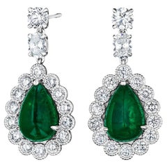 9,67 Karat birnenförmige Cabochon-Smaragd- und Diamant-Ohrringe aus 18KT Weißgold