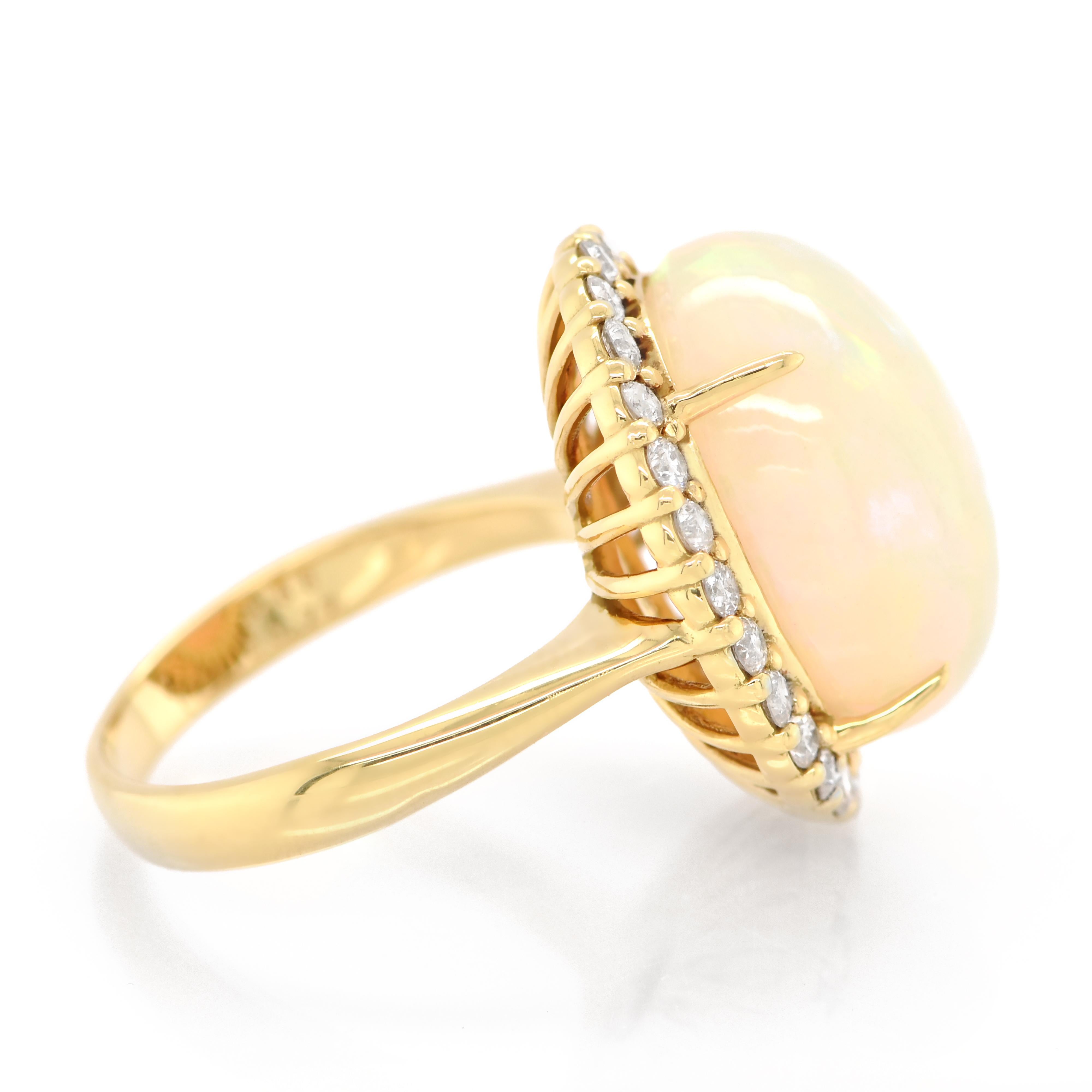 9.68 Carat Natural White, Ethiopian Opal and Diamond Ring Set in 18K Gold In New Condition In Tokyo, JP