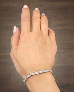 Pulsera de tenis con diamantes talla esmeralda de 9.68 ct