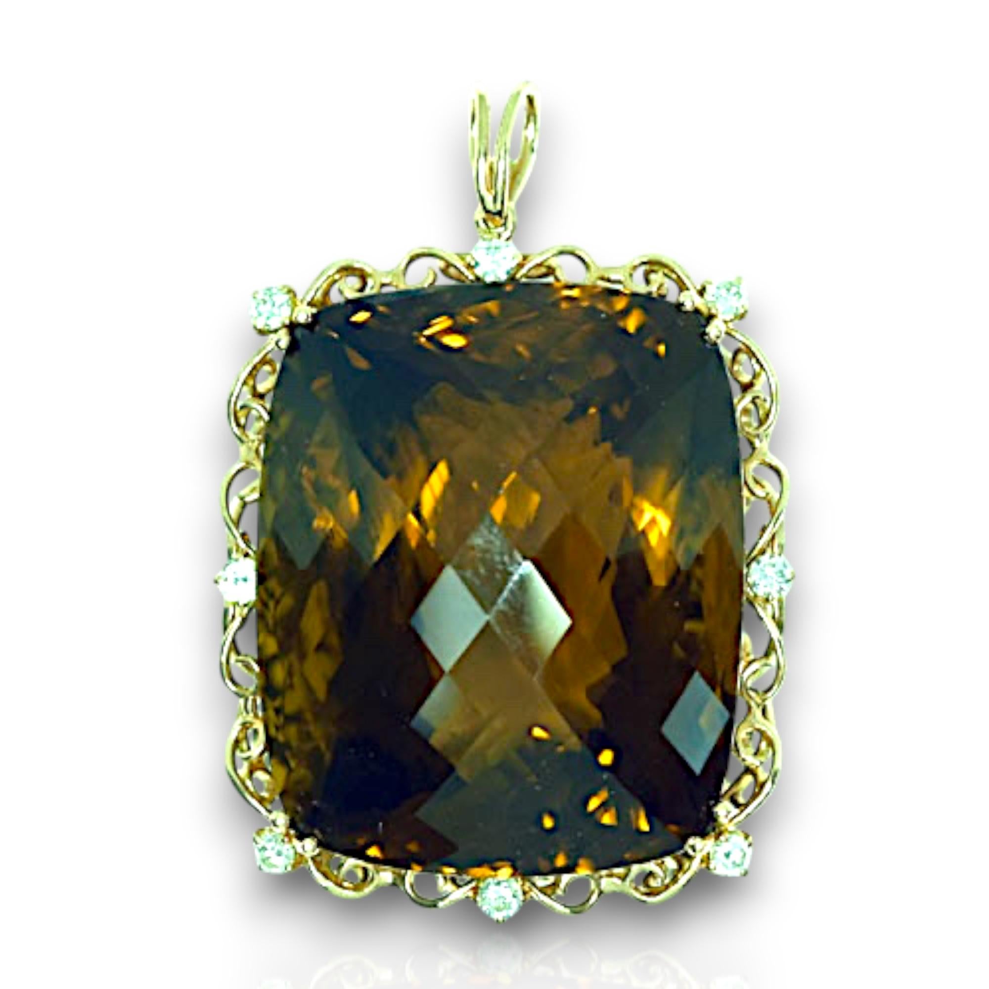 Taille mixte 96.87 Carat Champagne Topaz White Diamond Yellow Gold Pendentif en vente