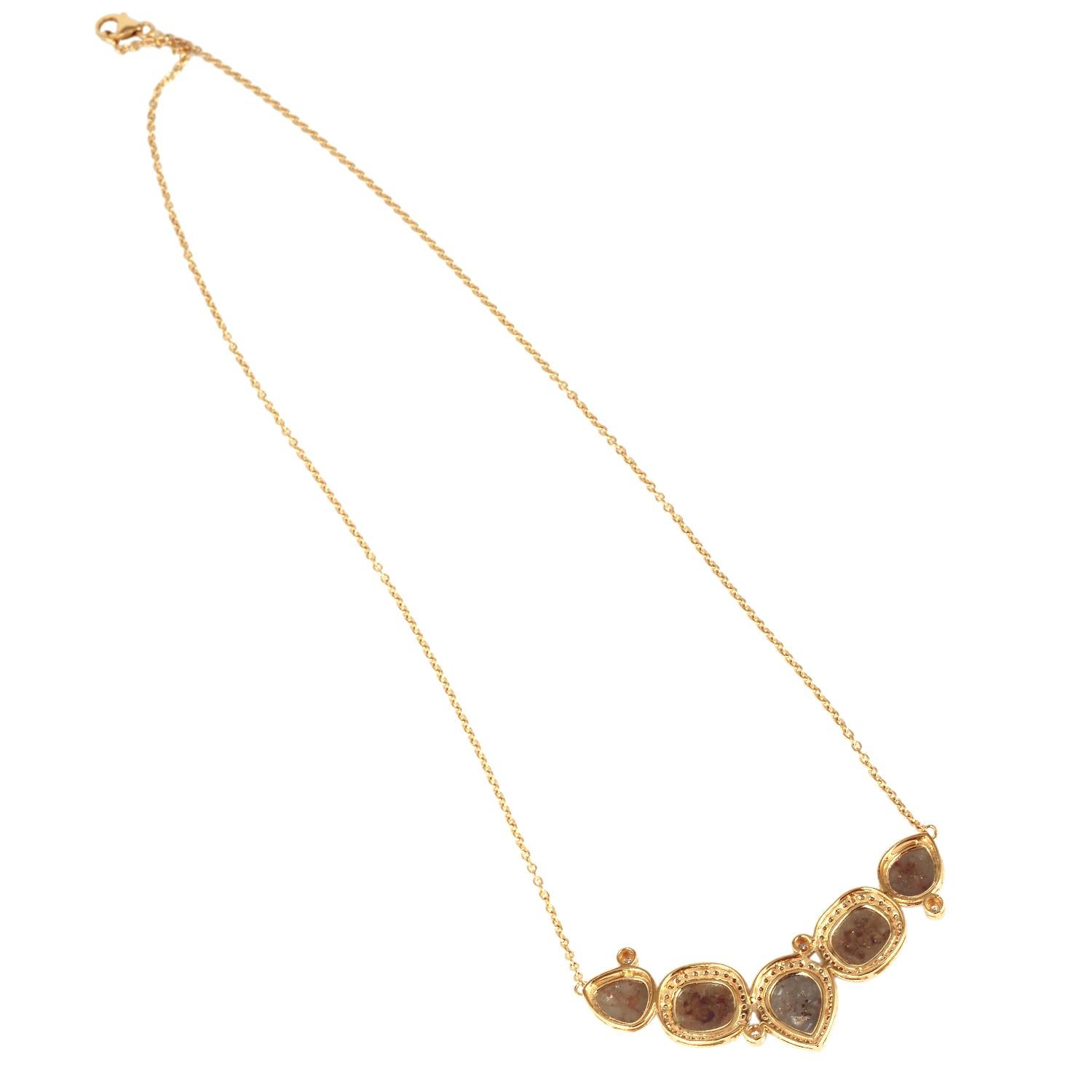 Collier pendentif en or 18 carats avec diamants fantaisie de 9,69 carats Excellent état - En vente à Hoffman Estate, IL