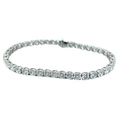 Bracelet Tennis/Rivière en or blanc 18 carats 9.69 carats de diamants
