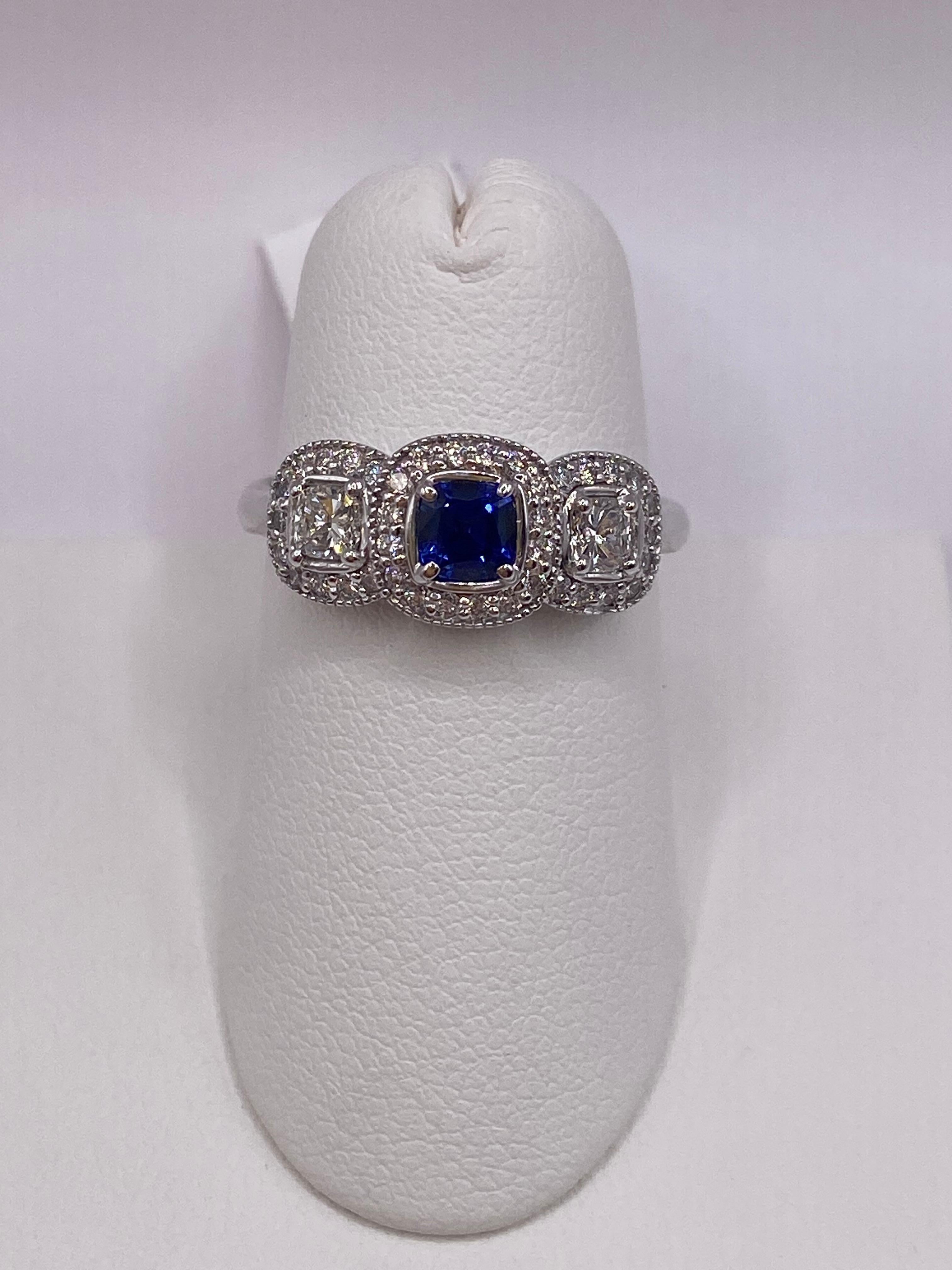 .96ct Sapphire & Diamond Cushion Ring in 18KT Gold For Sale 1