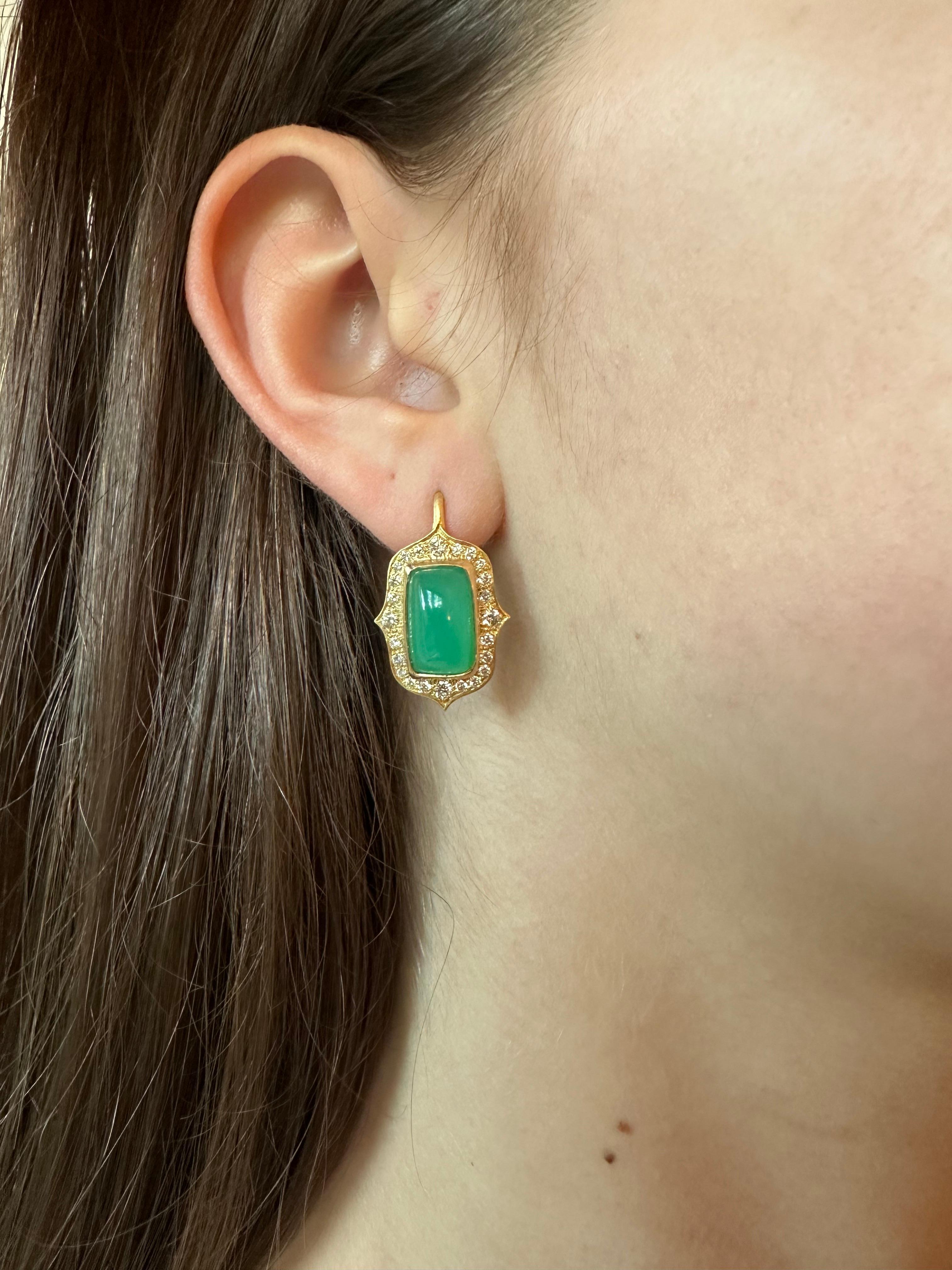 .96cts Diamonds, Green Chrysoprase & 18kt Gold Earrings by Lauren Harper In New Condition For Sale In Winnetka, IL