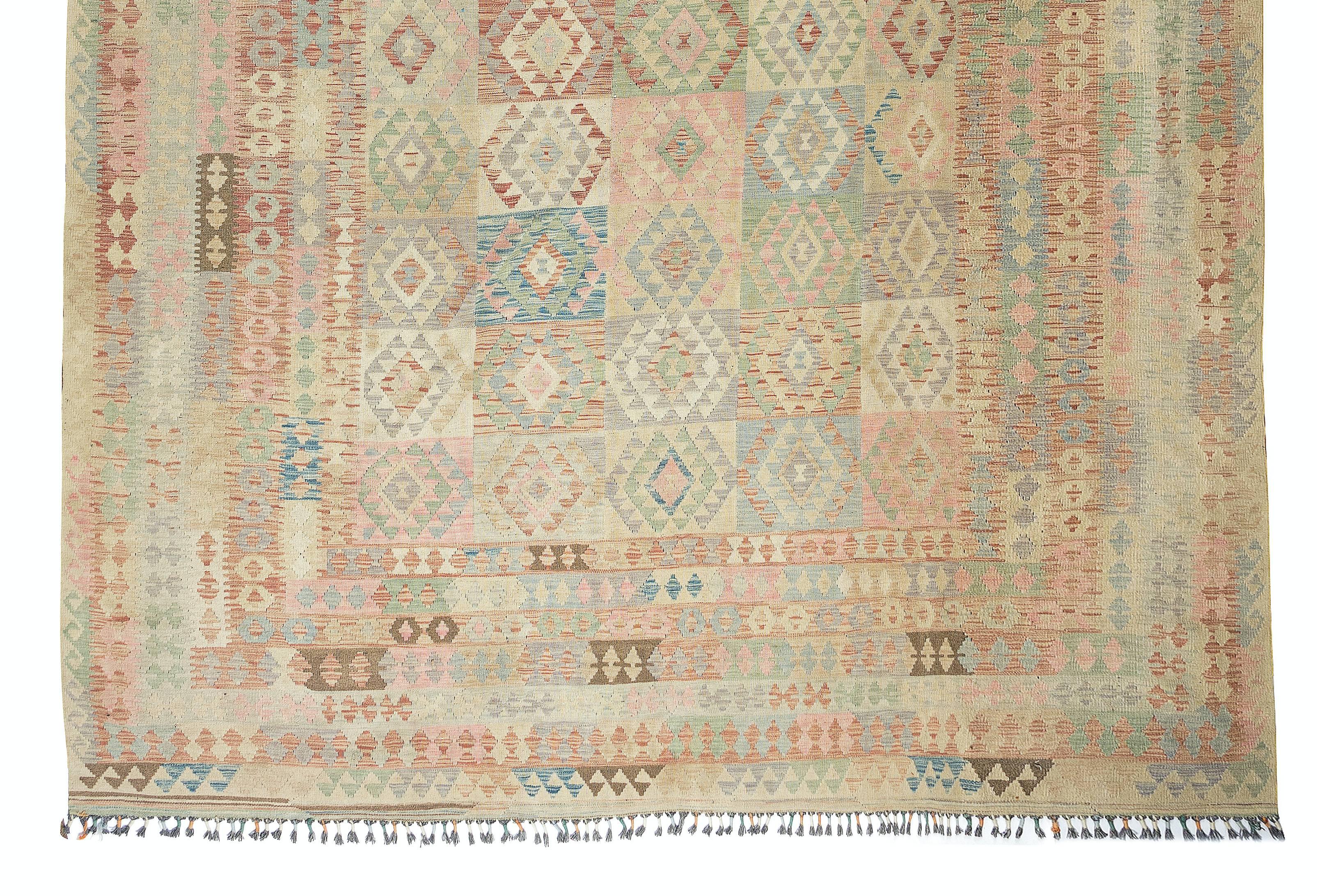 20th Century 9.6x13.3 Ft Vintage Turkish Kilim Rug, Flatweave Wool Carpet, Soft Pastel Colors For Sale