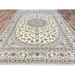 9'6 "x14' Tappeto persiano avorio Nain con disegno a medaglione in lana e seta annodato a mano