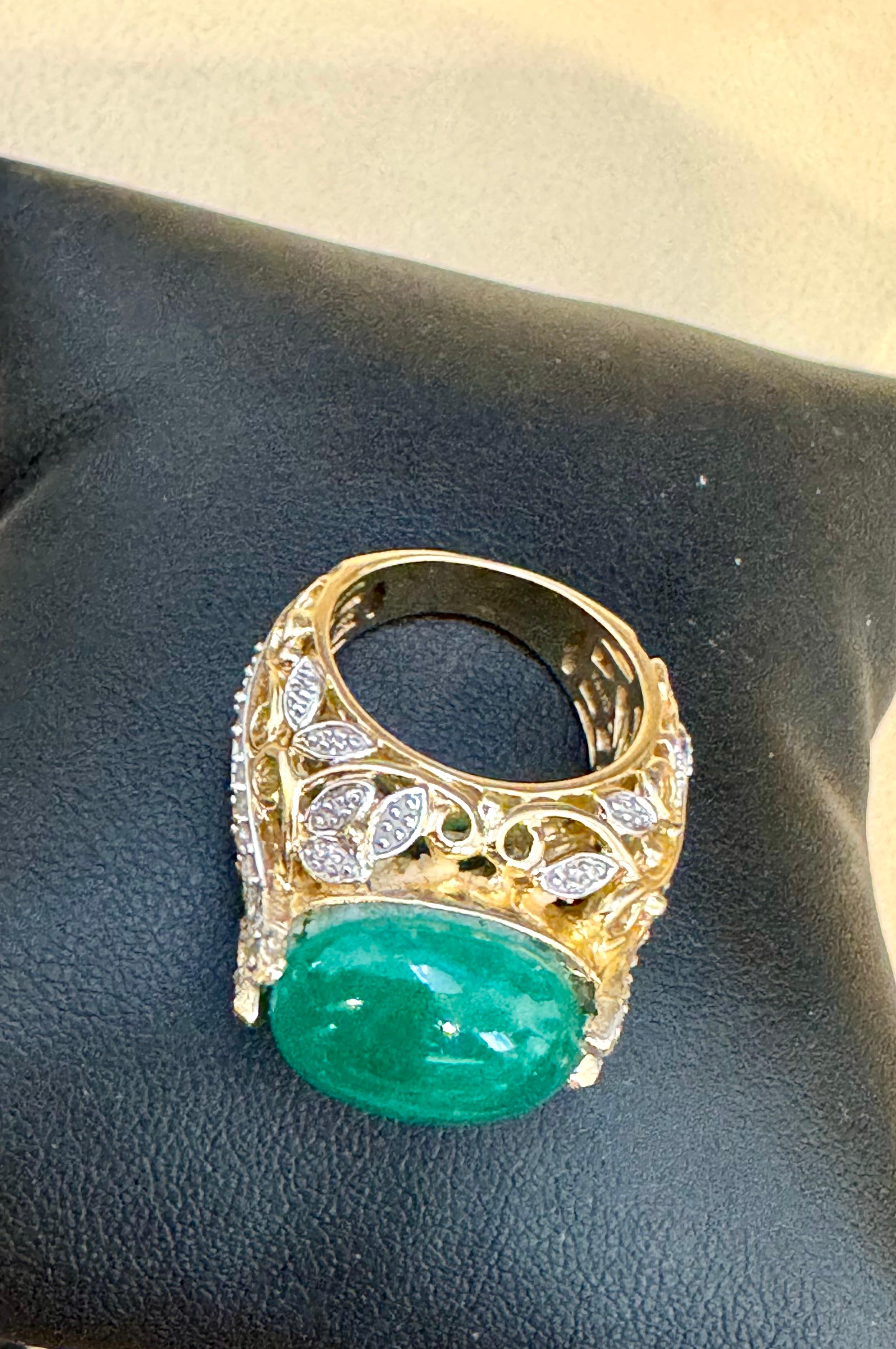 9,7 Karat sambischer Smaragd  Cabochon + Diamant-Cocktailring 14 Karat Gelbgold im Angebot 7