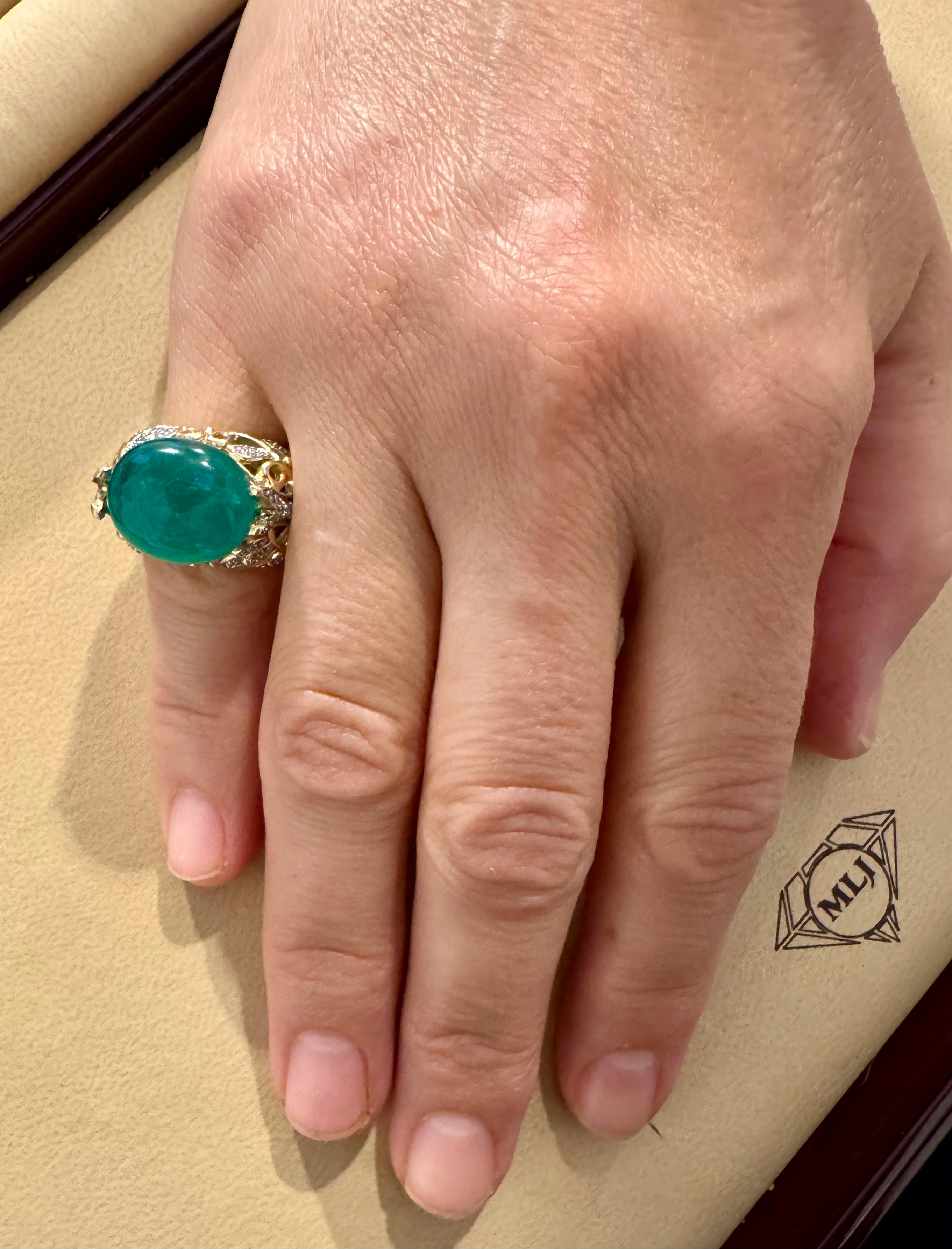 9,7 Karat sambischer Smaragd  Cabochon + Diamant-Cocktailring 14 Karat Gelbgold im Angebot 12