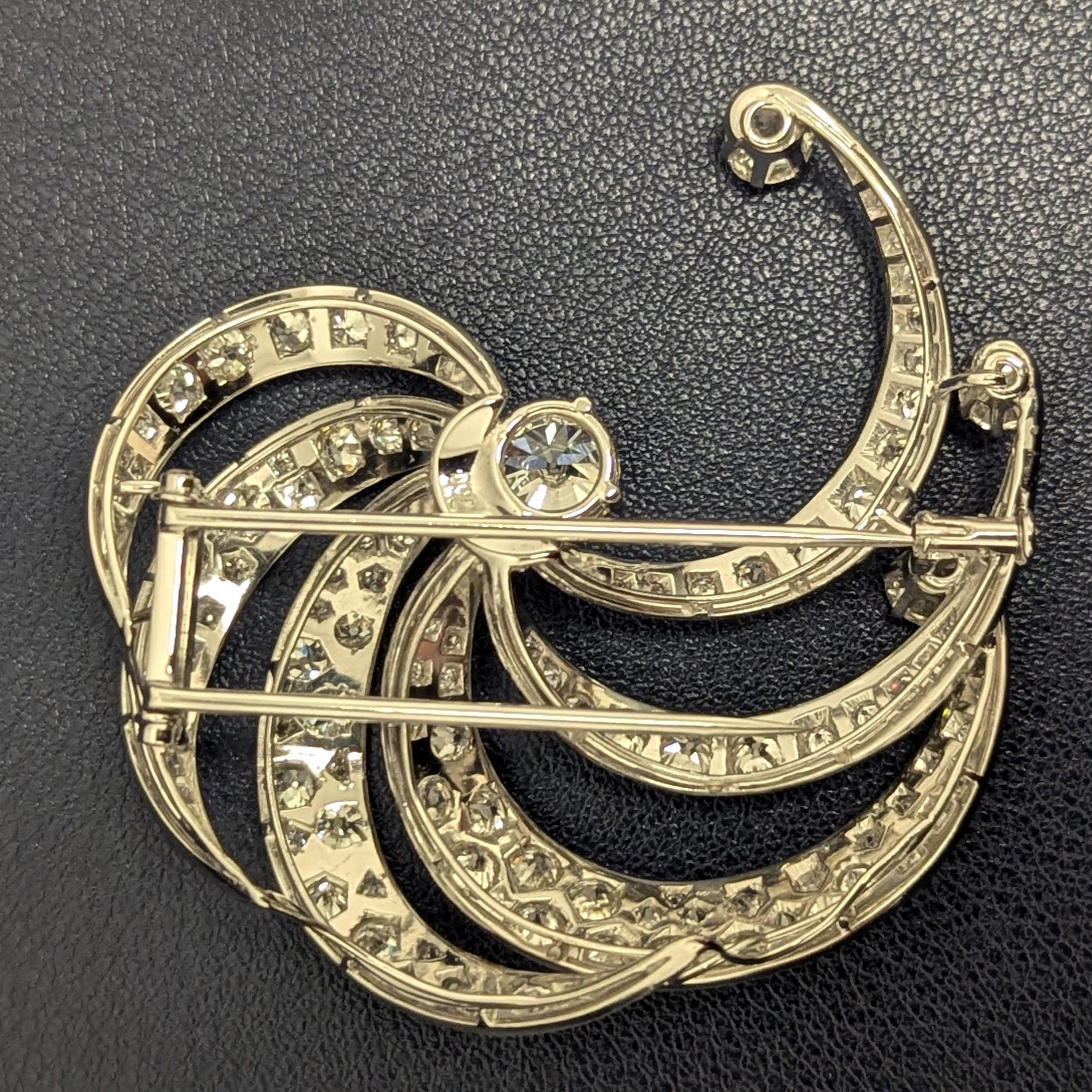 9.70 Carat Diamond Swirl 18K White Gold Brooch, circa 1950 In Excellent Condition For Sale In New York, NY
