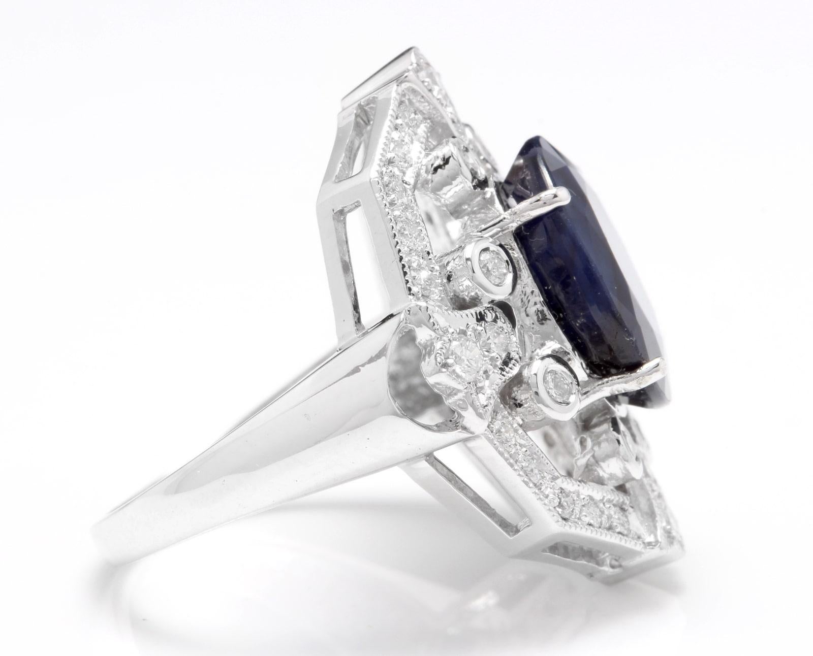 Round Cut 9.70 Carat Exquisite Natural Blue Sapphire and Diamond 14 Karat Solid White Gold For Sale