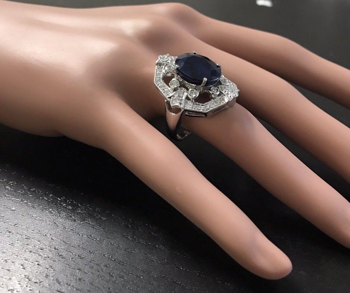 Zafiro Azul Natural Exquisito de 9,70 Quilates y Diamante Oro Blanco Macizo de 14 Kilates en venta 2