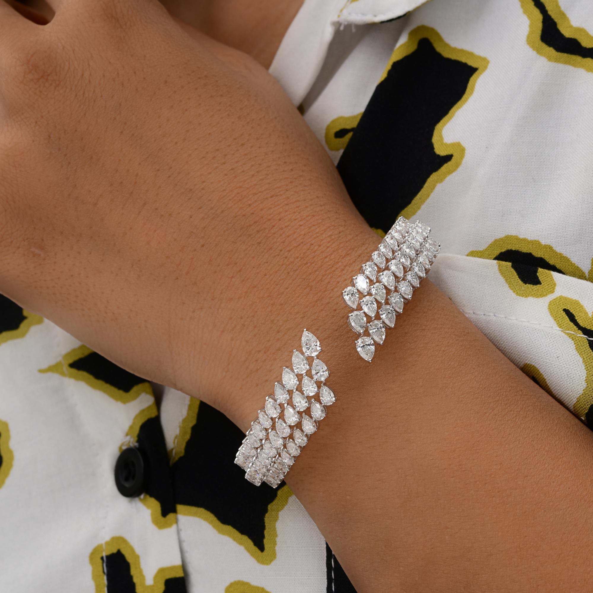 Round Cut 9.70 Carat SI/H Round Brilliant Cut Diamond Bangle Bracelet 18 Karat White Gold For Sale
